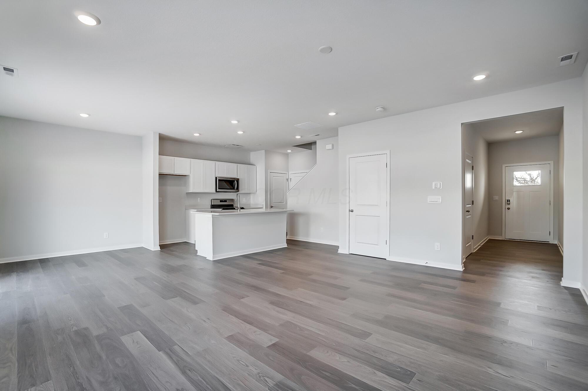 6344 S Marinelli Drive Property Photo 3