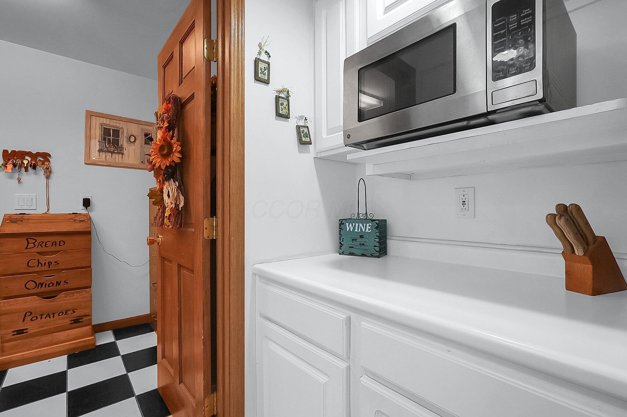 4791 Three Locks Road Property Photo 17