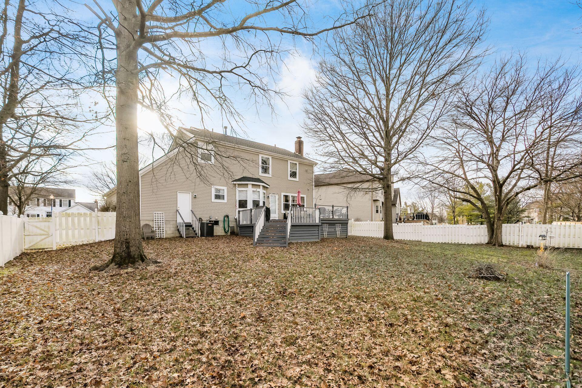 1018 Greythorne Place Property Photo 6