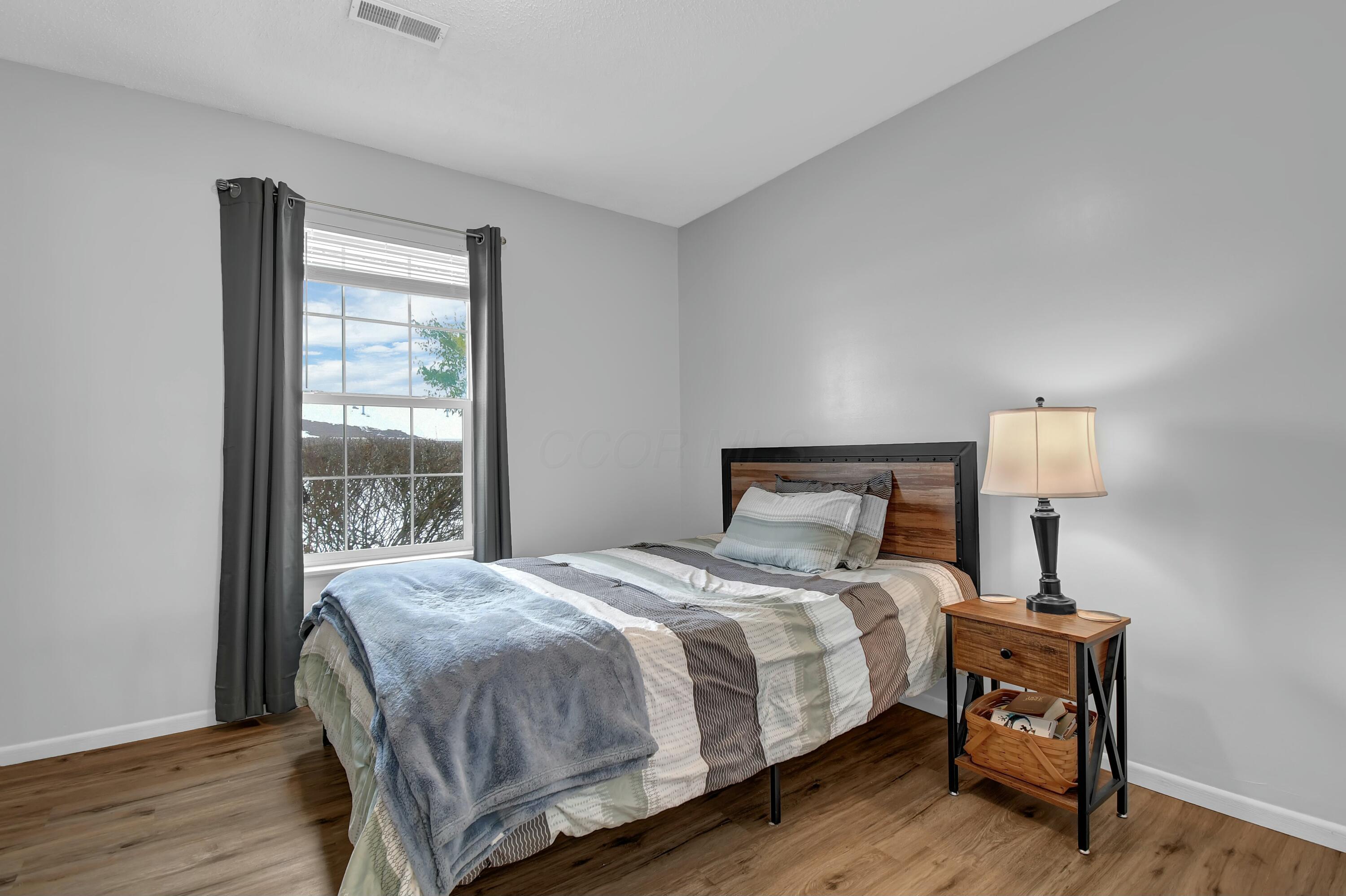 1007 Kingsbury Court Property Photo 18