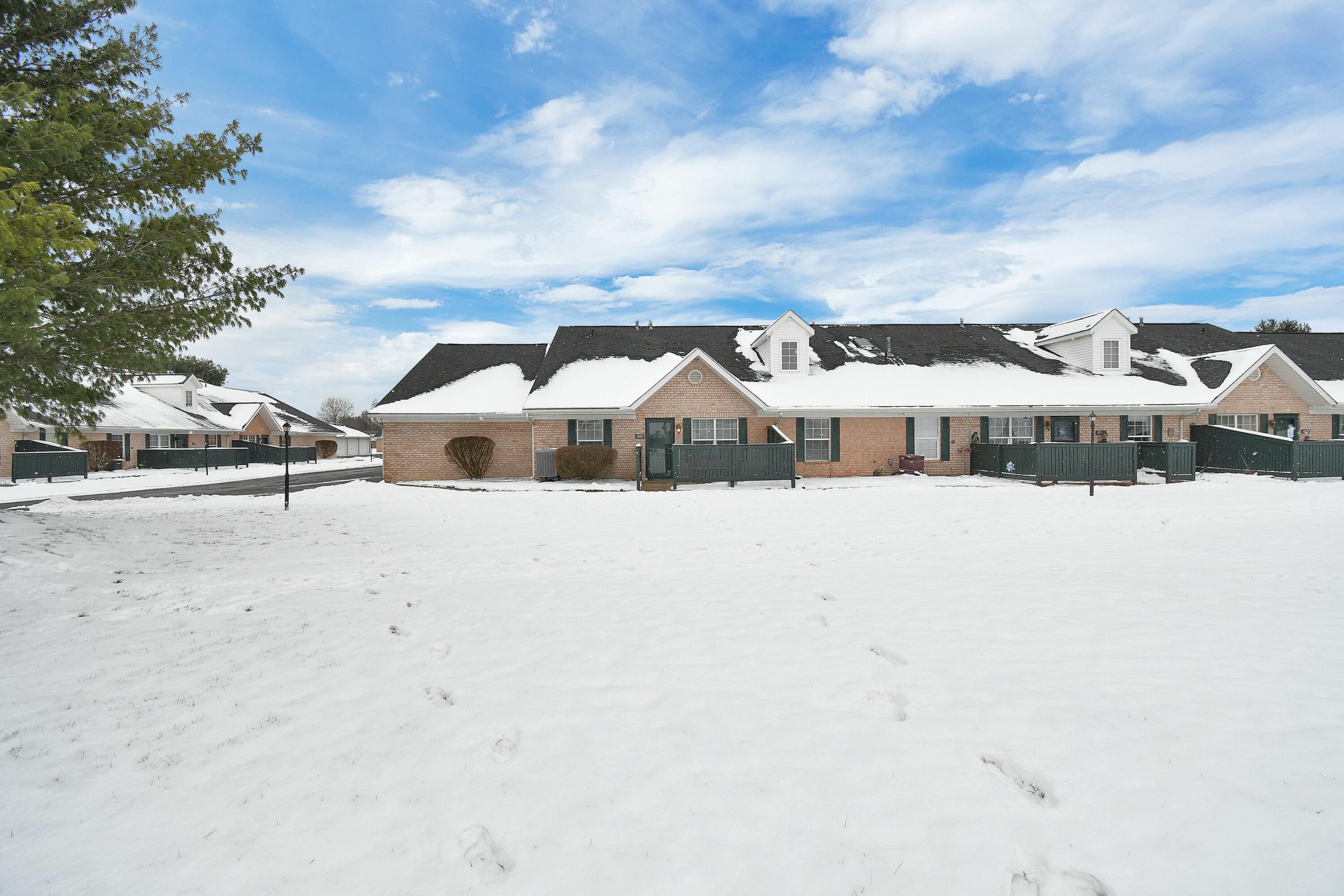 1007 Kingsbury Court Property Photo 25