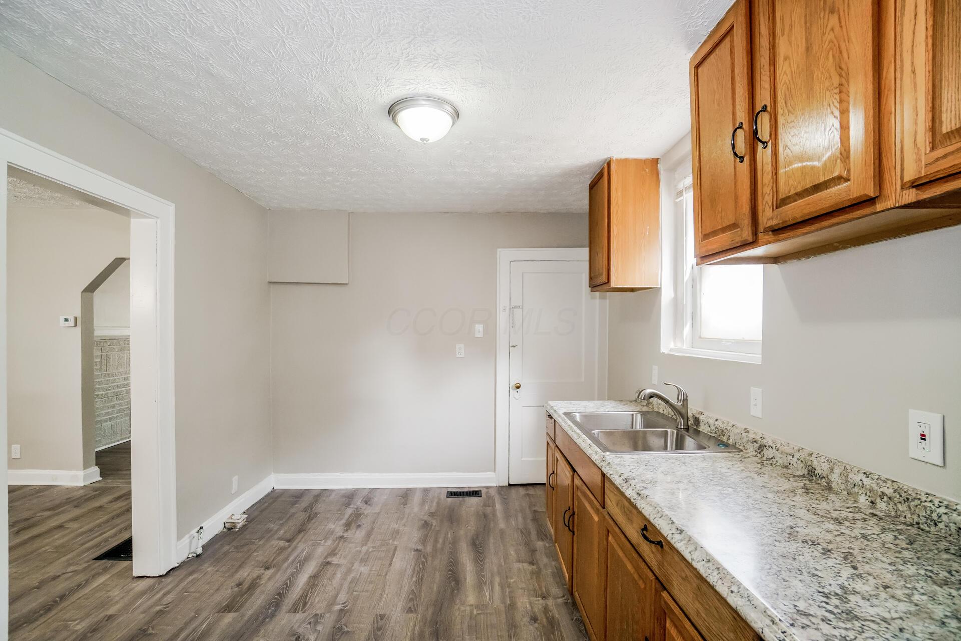 762 S Terrace Avenue Property Photo 6