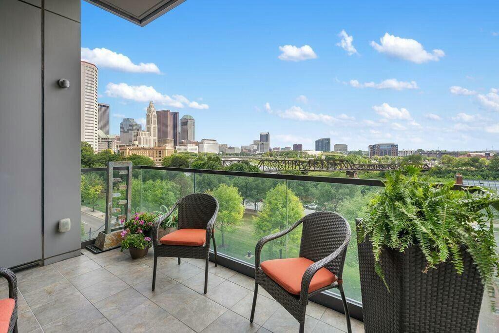 250 W Spring Street, 526 Property Photo 19