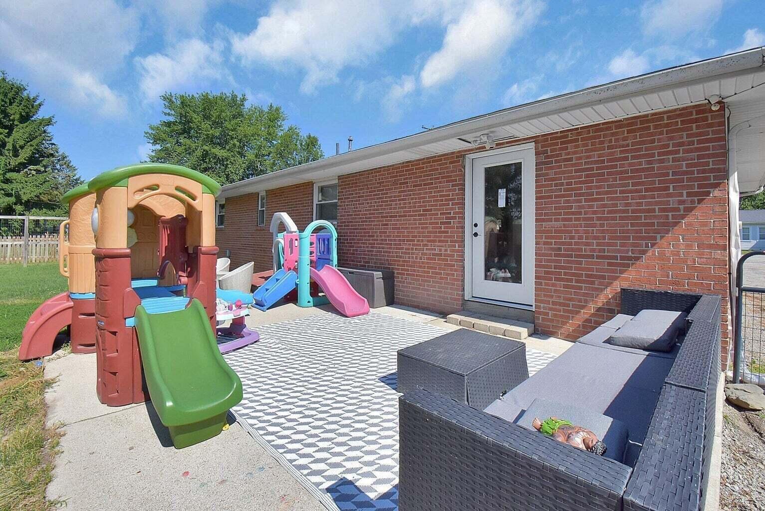 184 E Center Street Property Photo 22