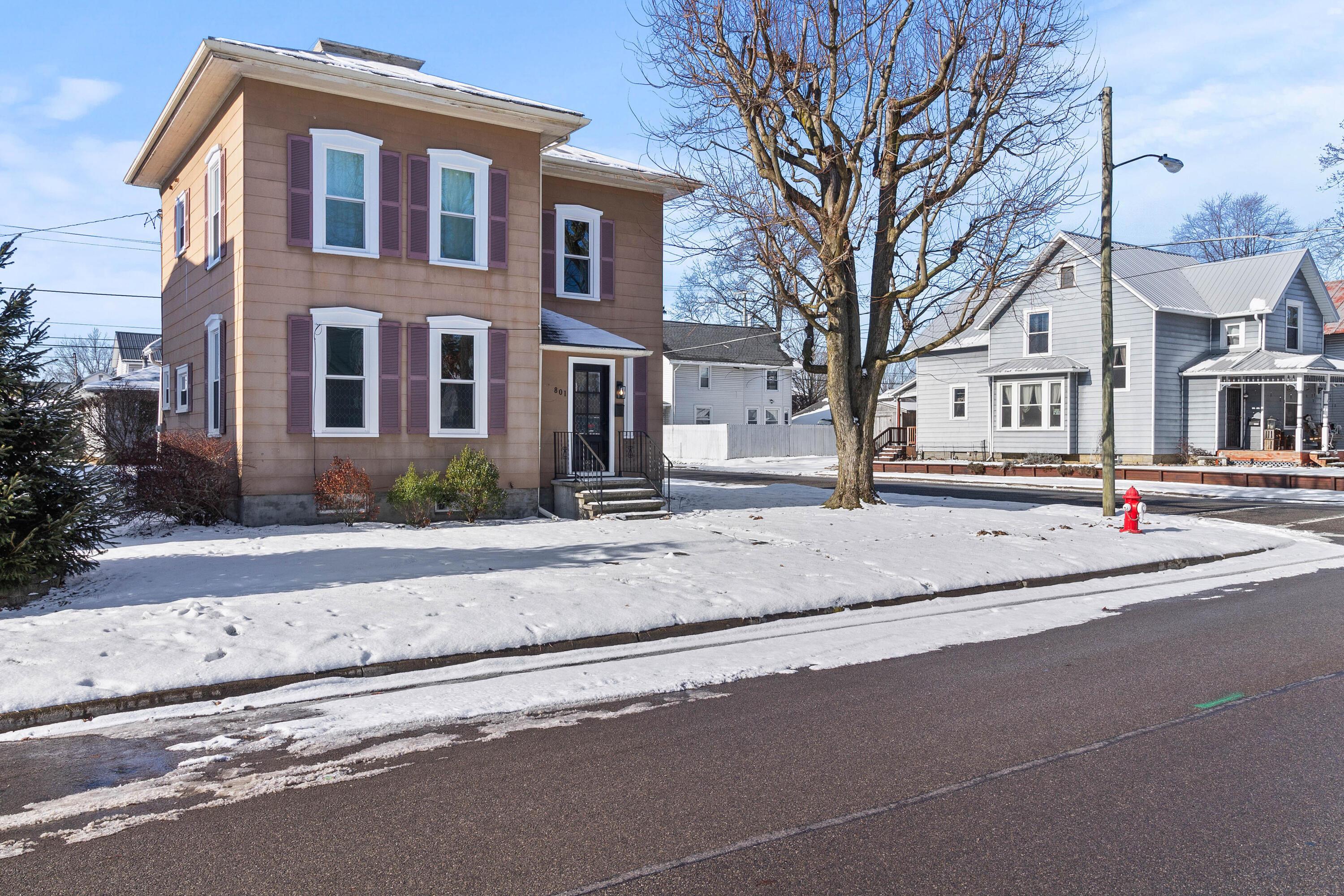 801 S Walnut Street Property Photo