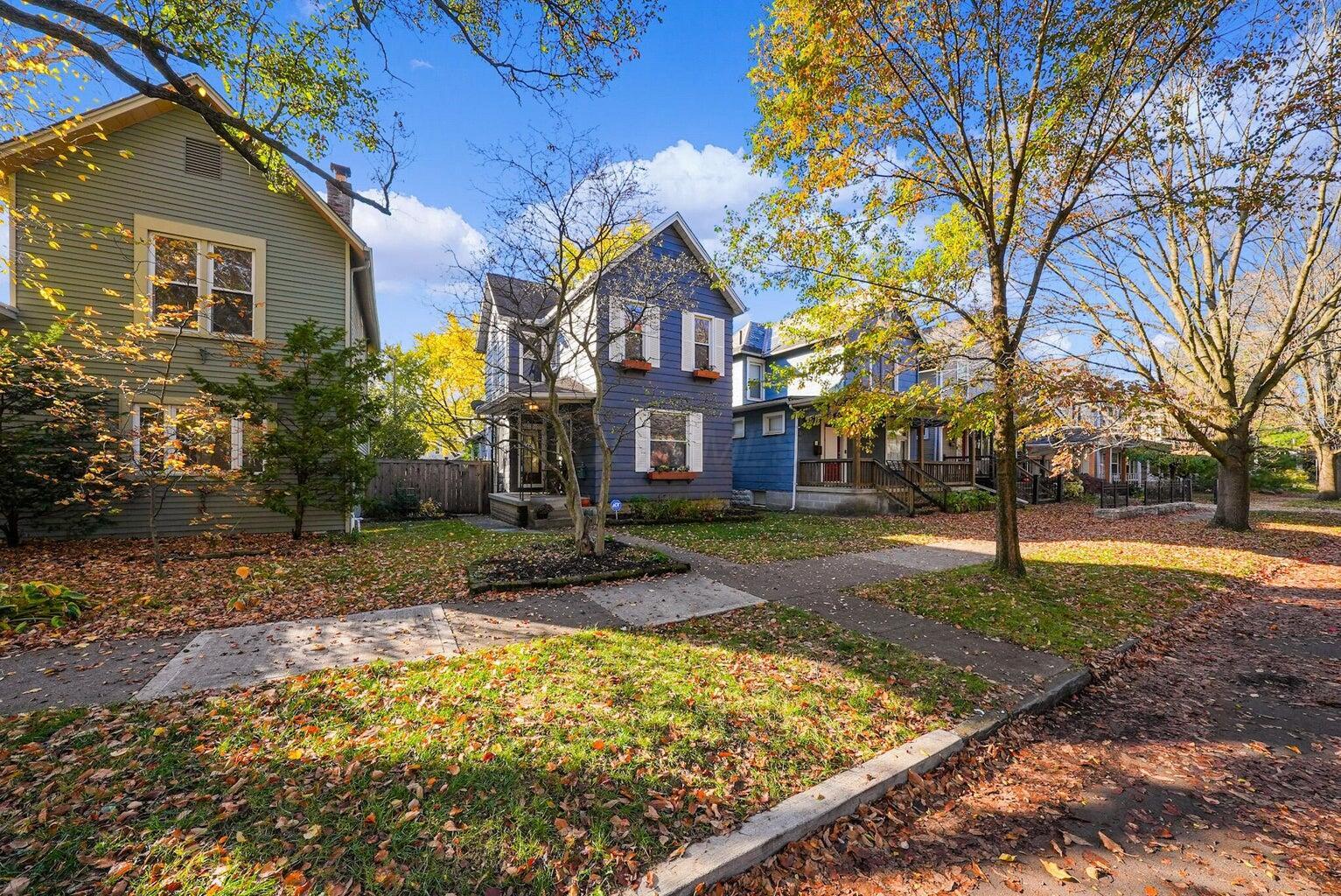 373 E Mithoff Street Property Photo 3