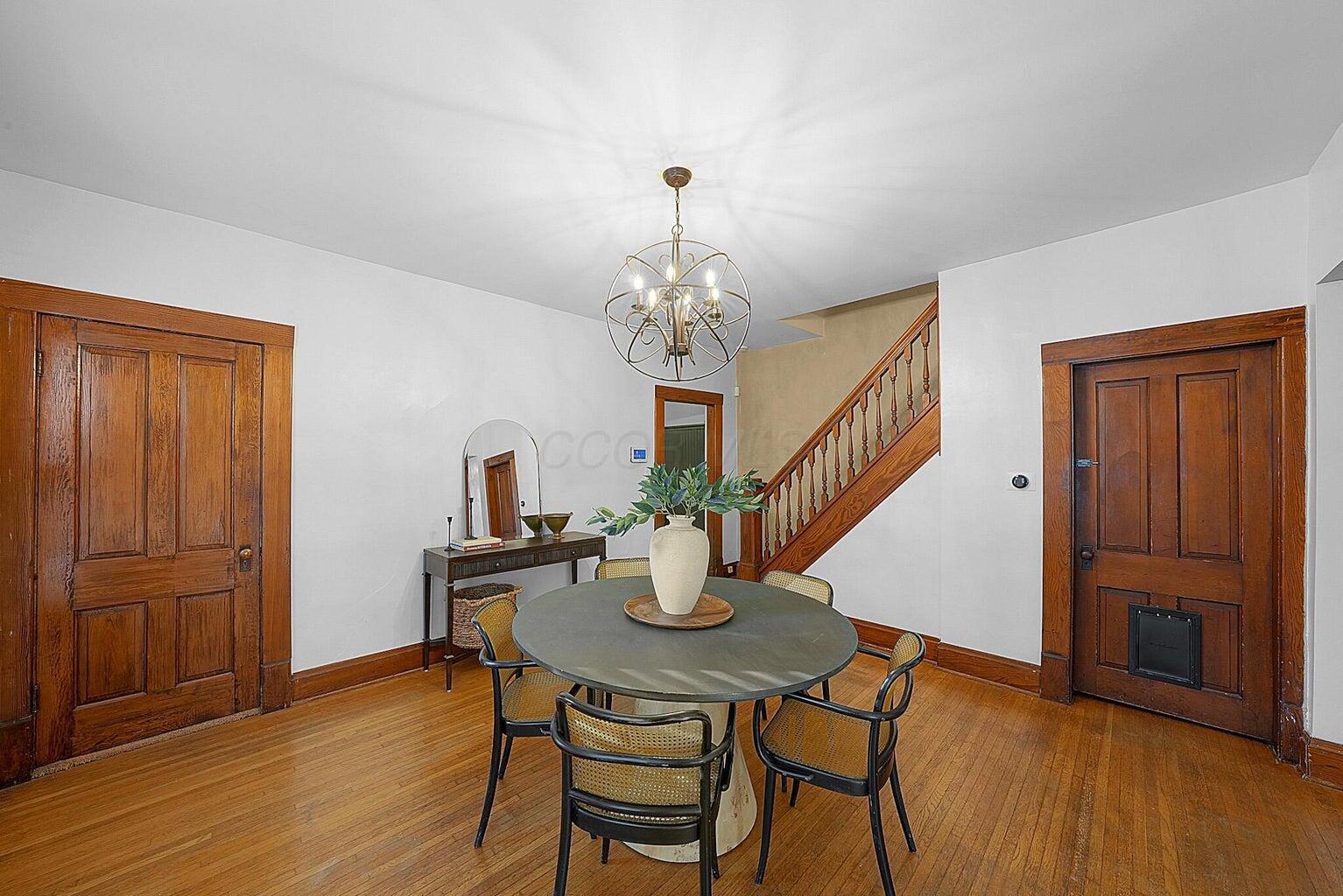 373 E Mithoff Street Property Photo 9