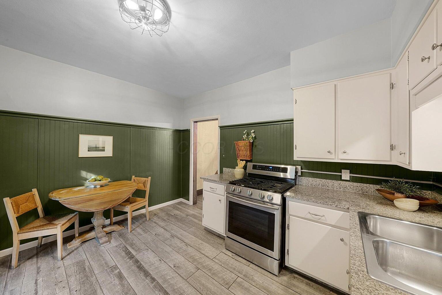 373 E Mithoff Street Property Photo 15