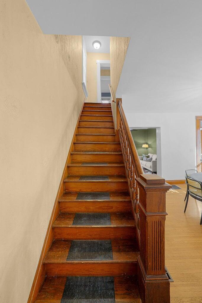373 E Mithoff Street Property Photo 17