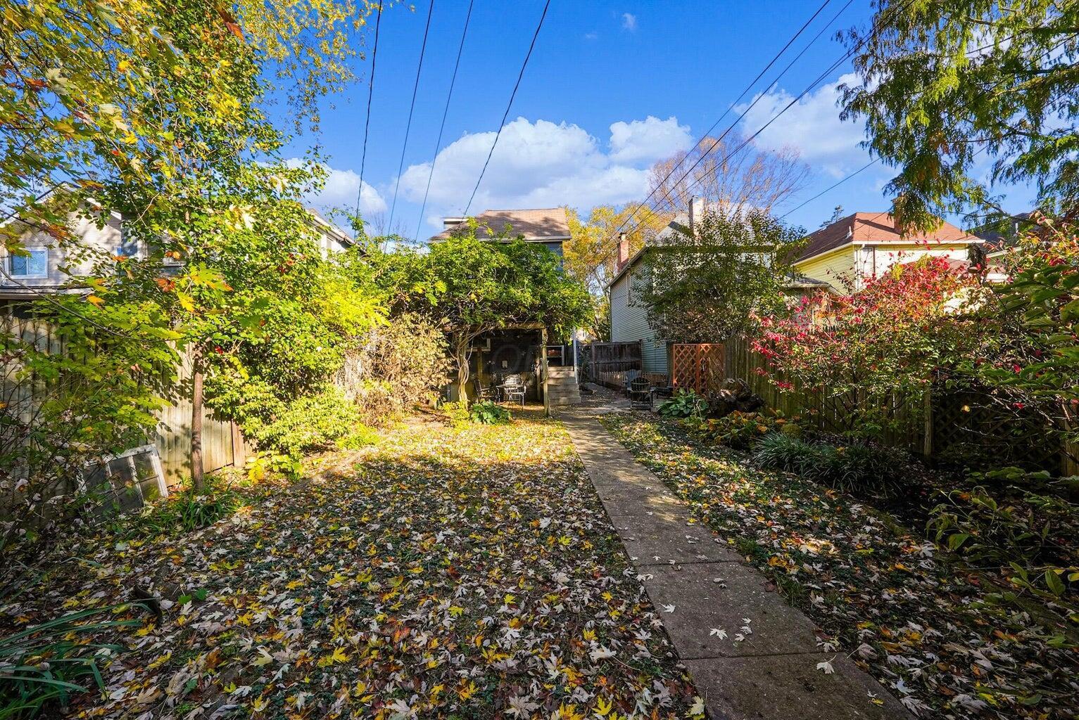 373 E Mithoff Street Property Photo 28