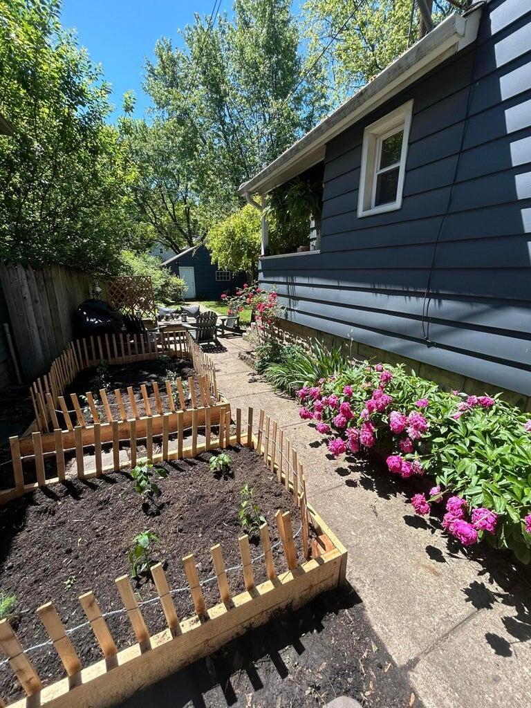 373 E Mithoff Street Property Photo 33
