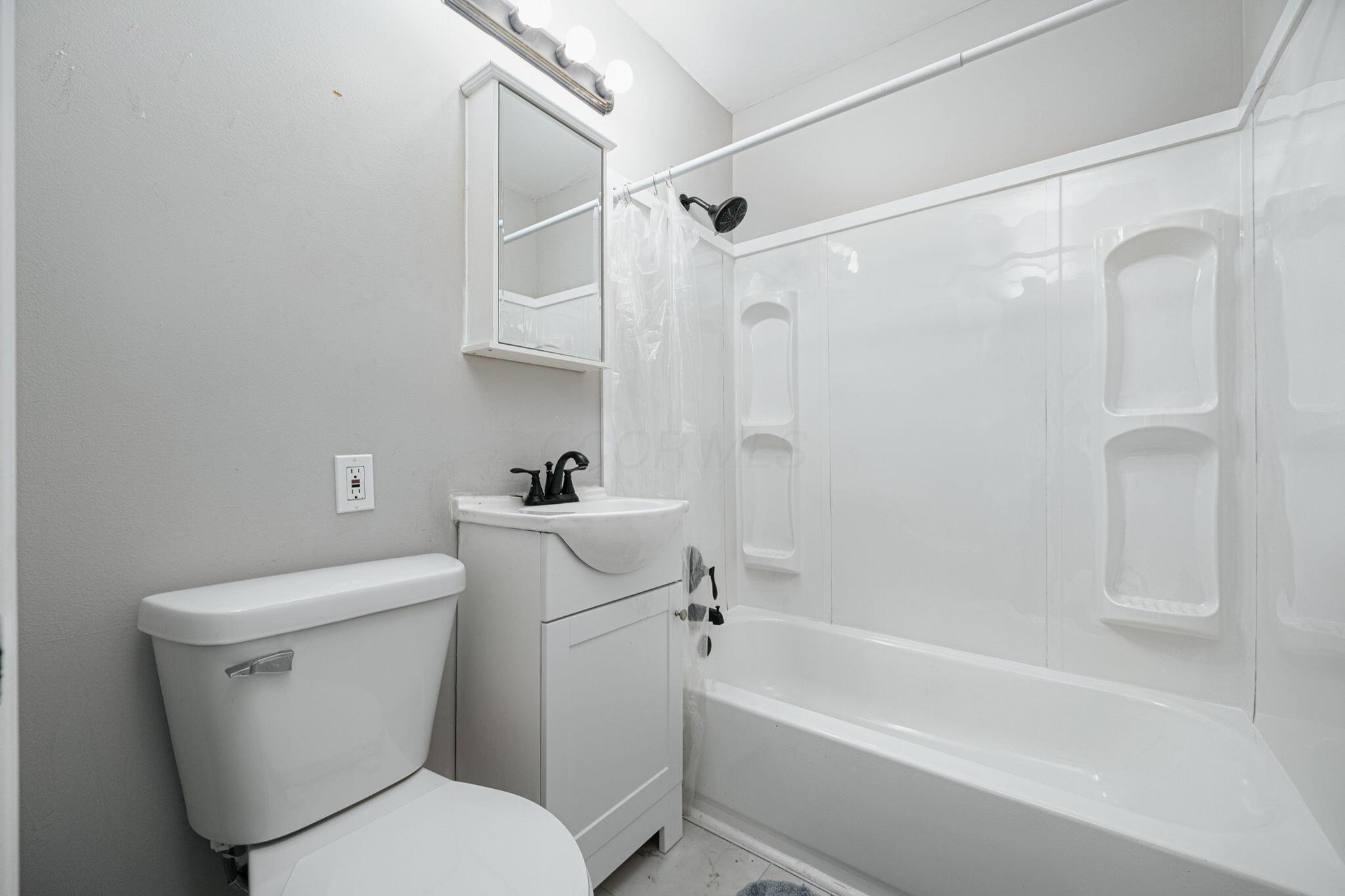 1789 Ransburg Avenue Property Photo 8