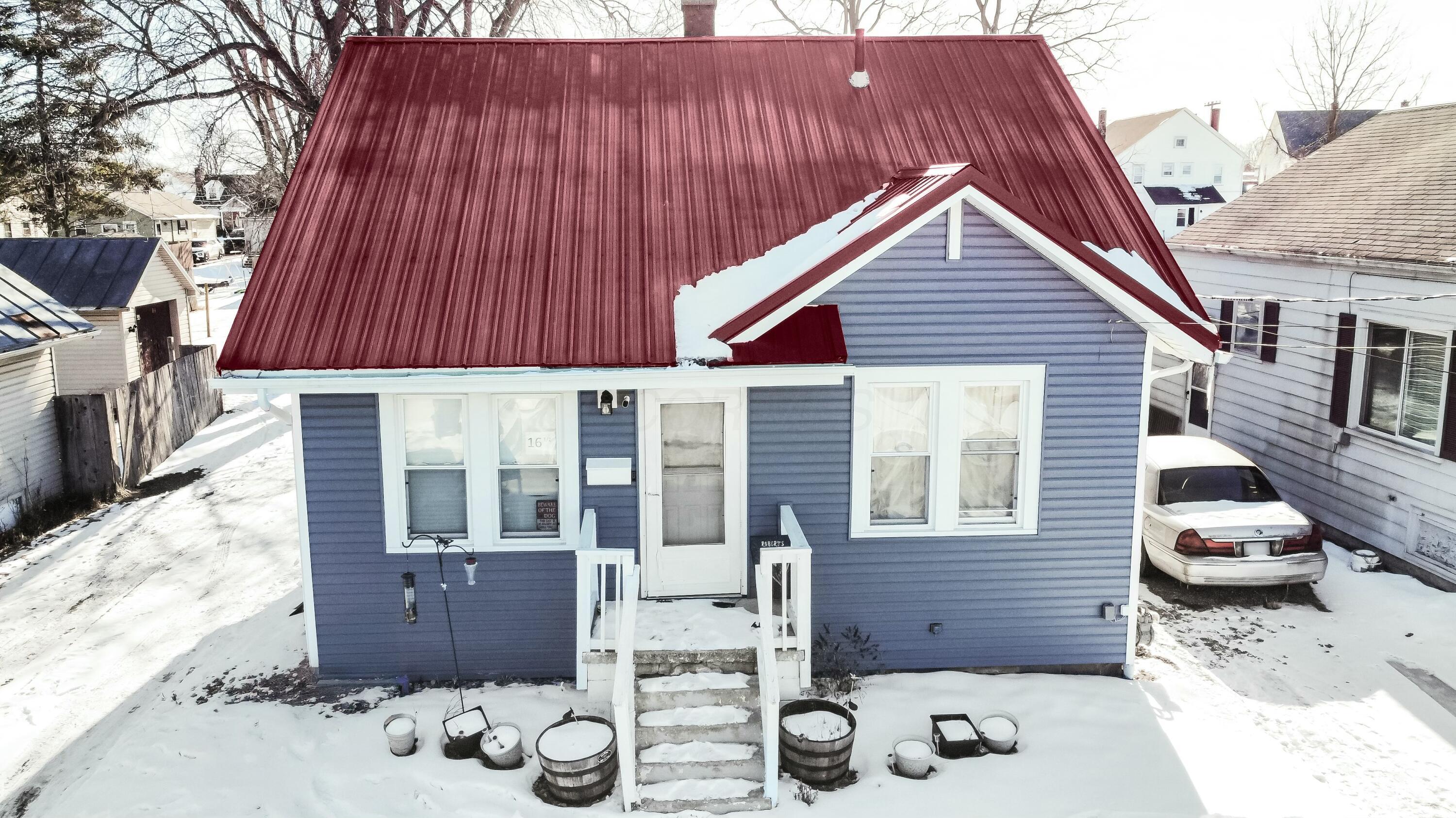 16 Monroe Avenue Property Photo