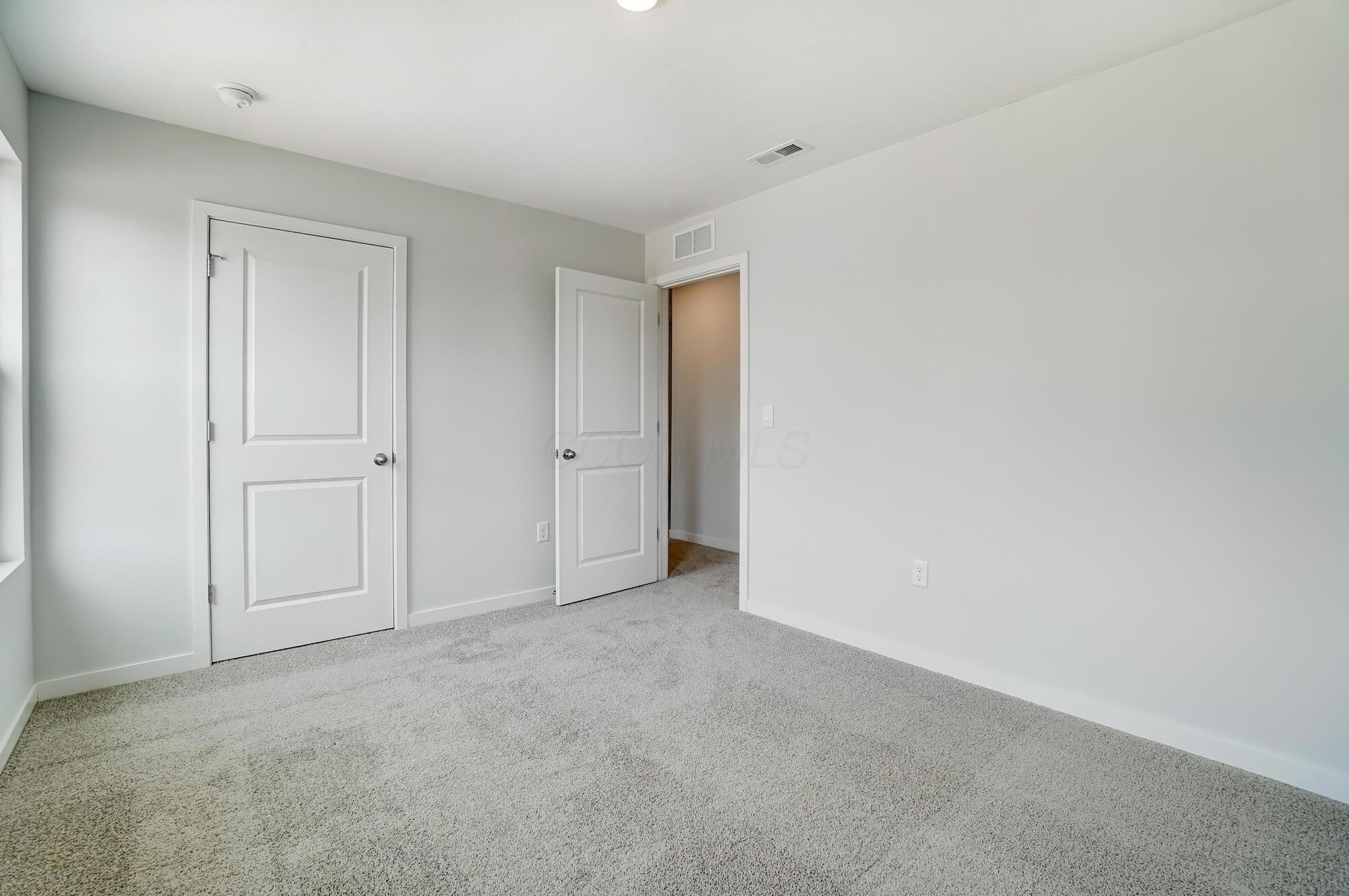276 Sterndale Drive Property Photo 22