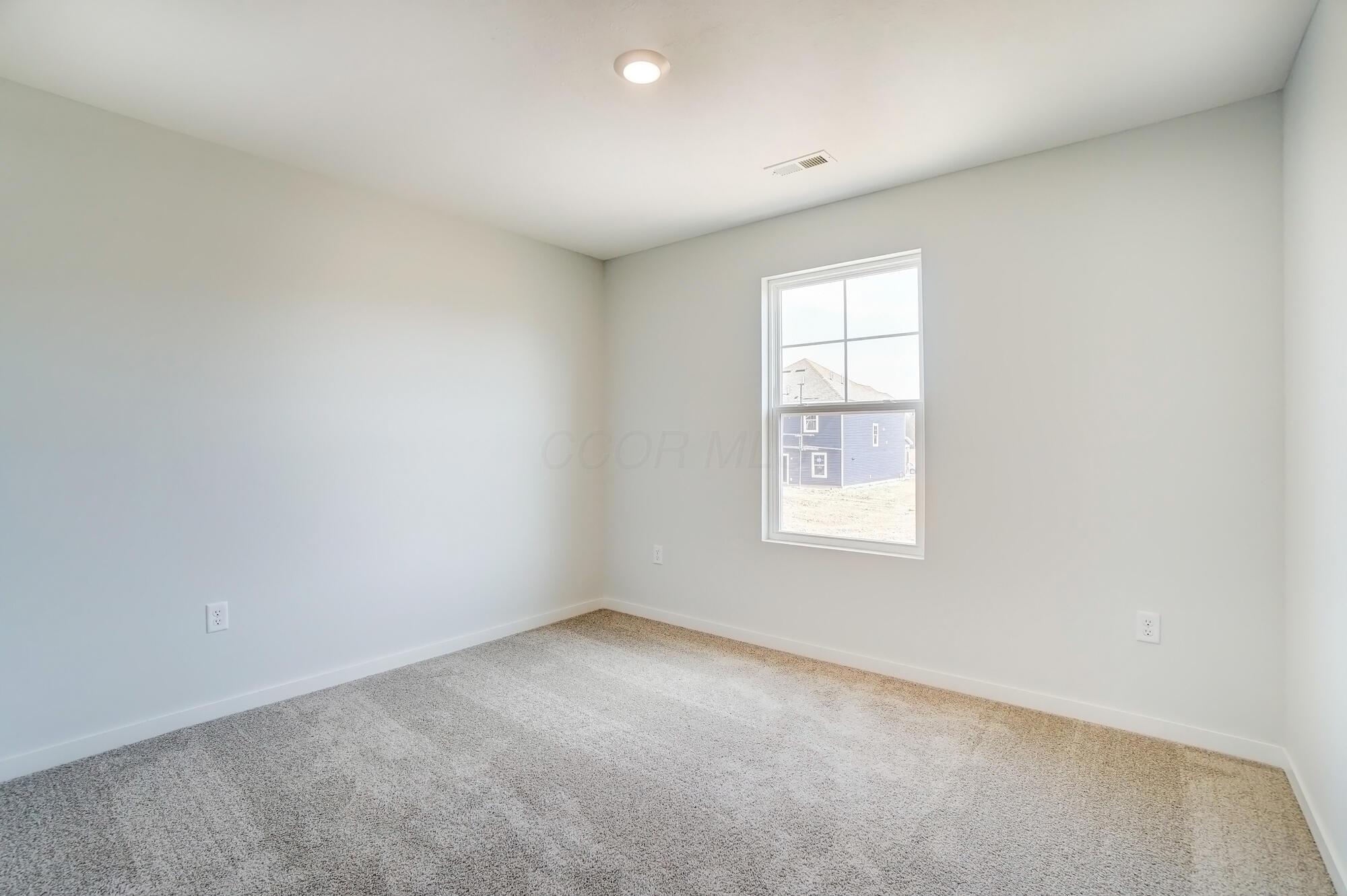 276 Sterndale Drive Property Photo 25