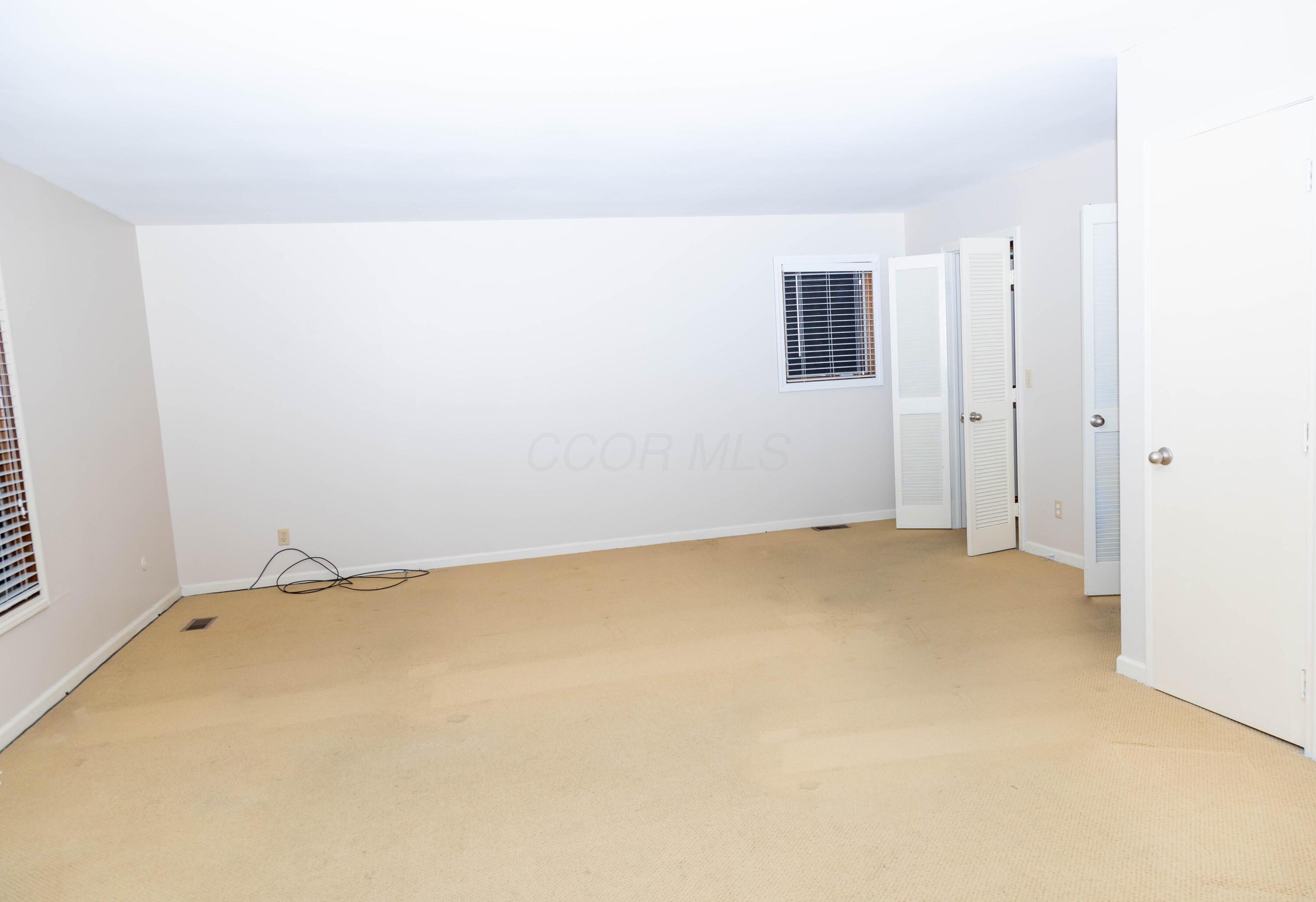 1627 Coppertree Lane Property Photo 20