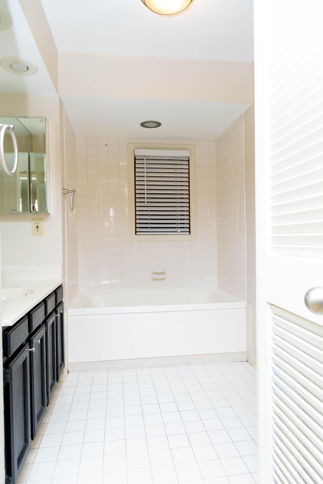 1627 Coppertree Lane Property Photo 26