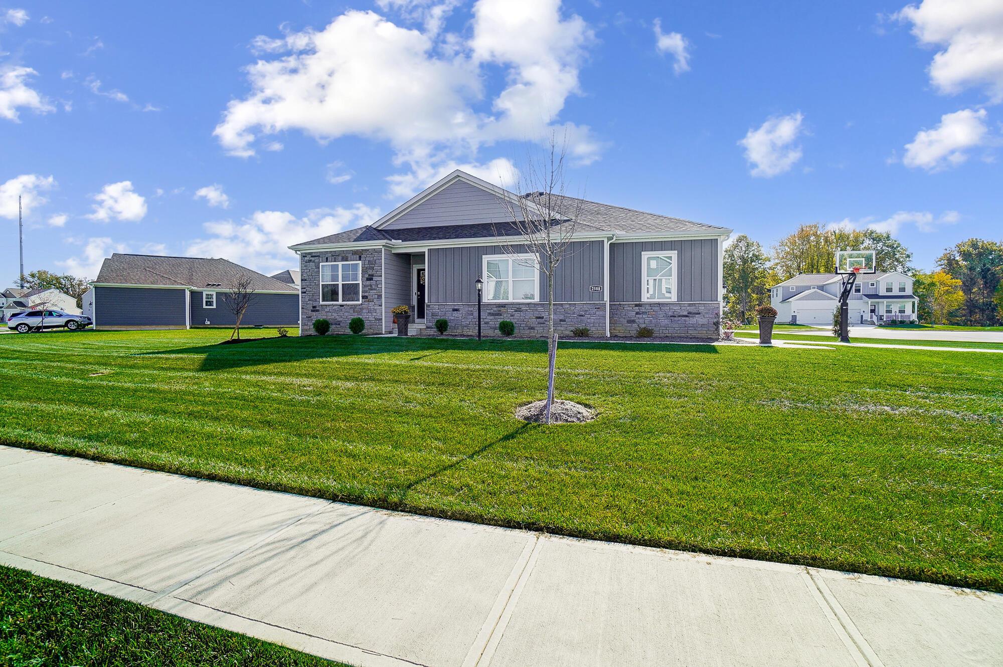 2588 Bellgrove Place Property Photo 2