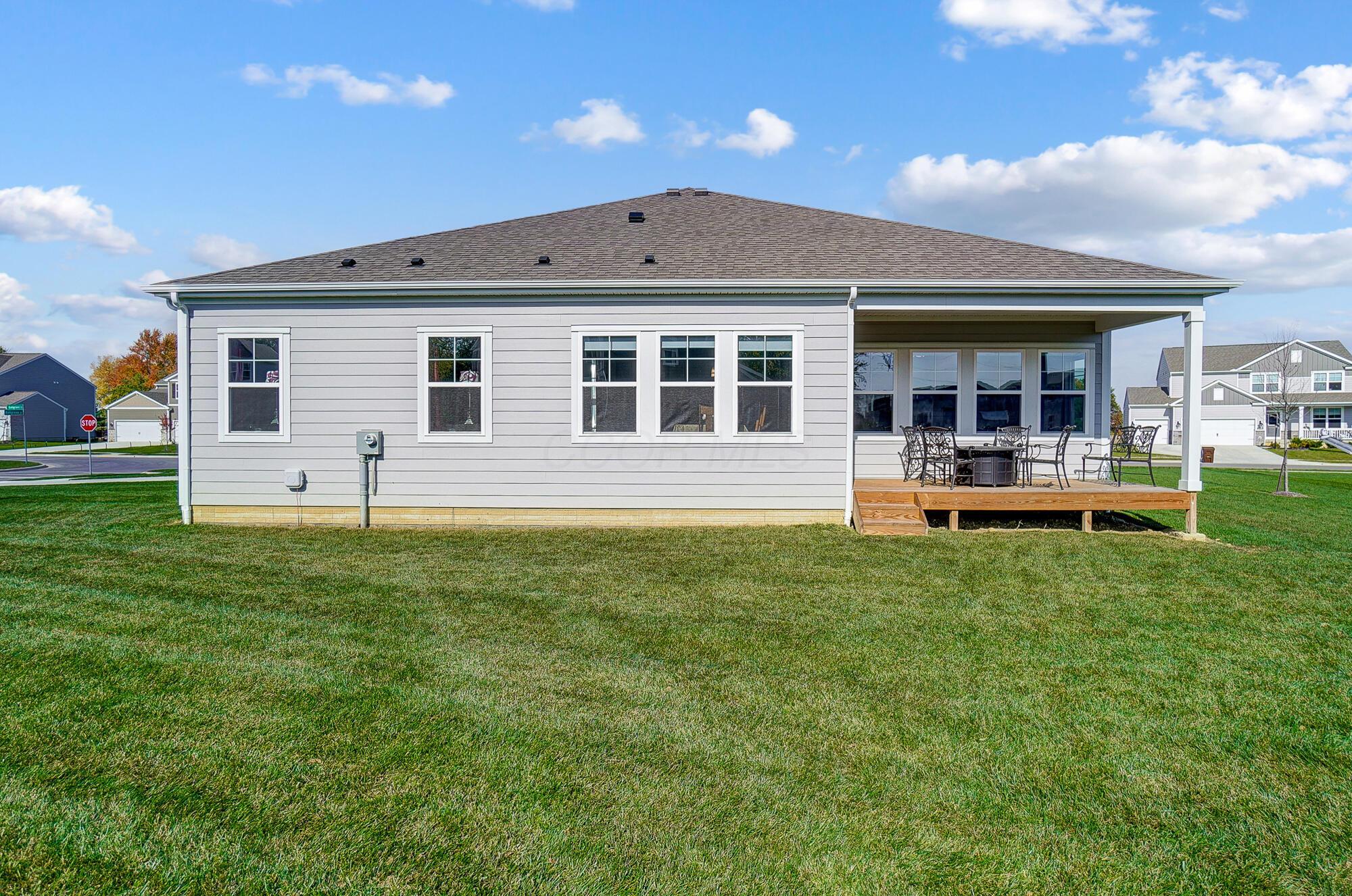 2588 Bellgrove Place Property Photo 4