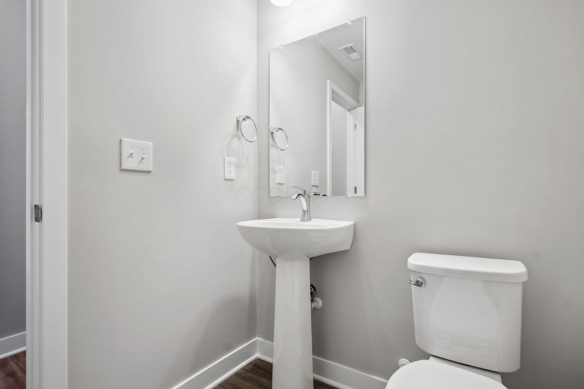 6351 Azile Way Property Photo 6