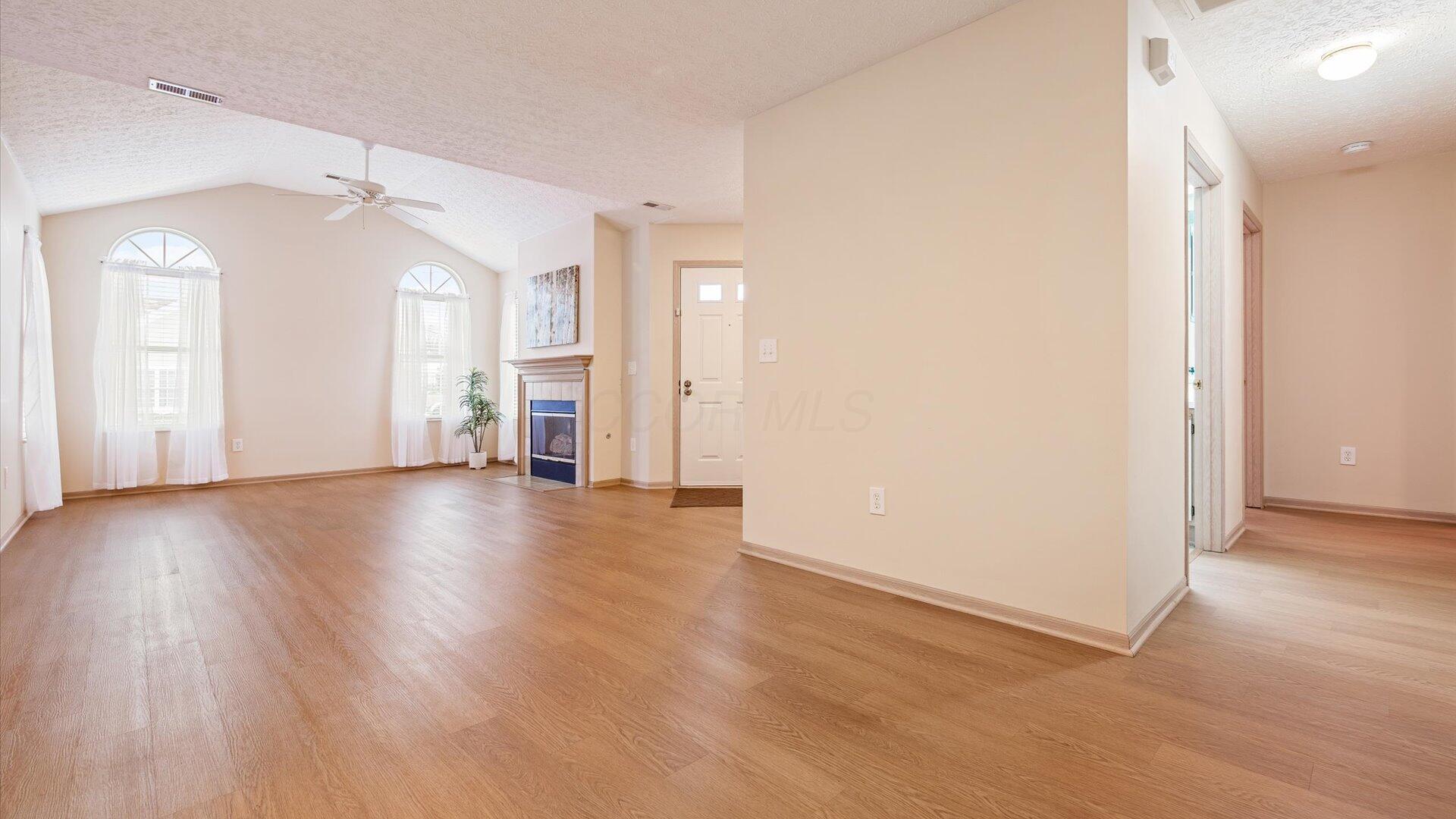 746 Windward Lane Property Photo 8