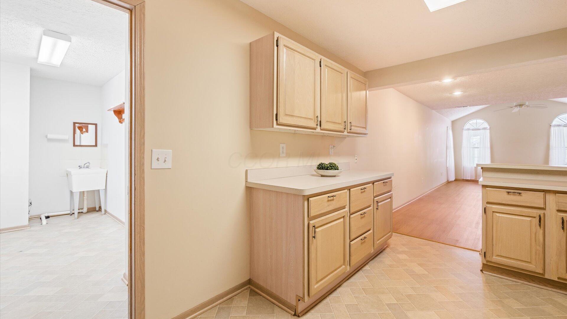 746 Windward Lane Property Photo 13