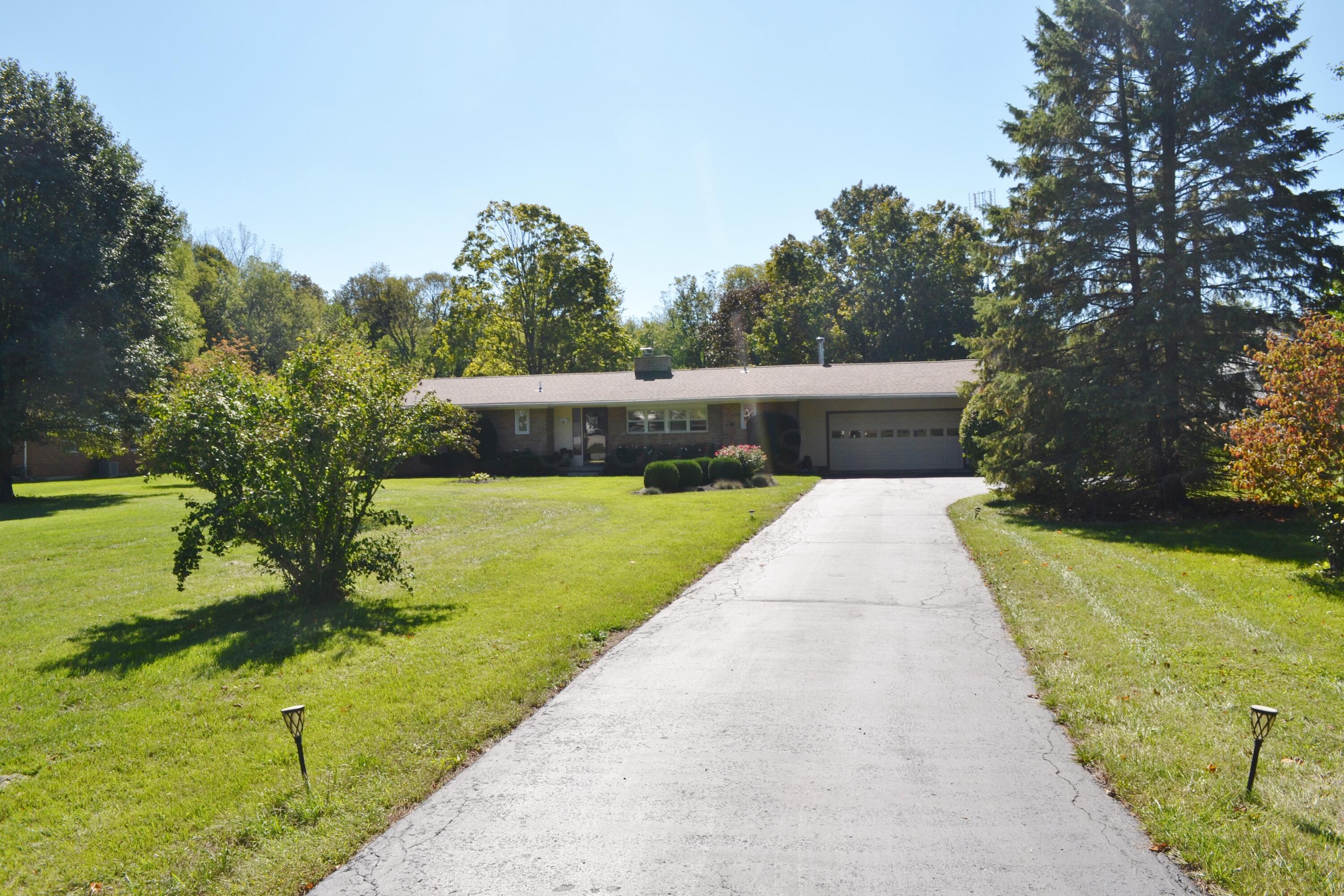 7533 Wrenview Drive Property Photo 2