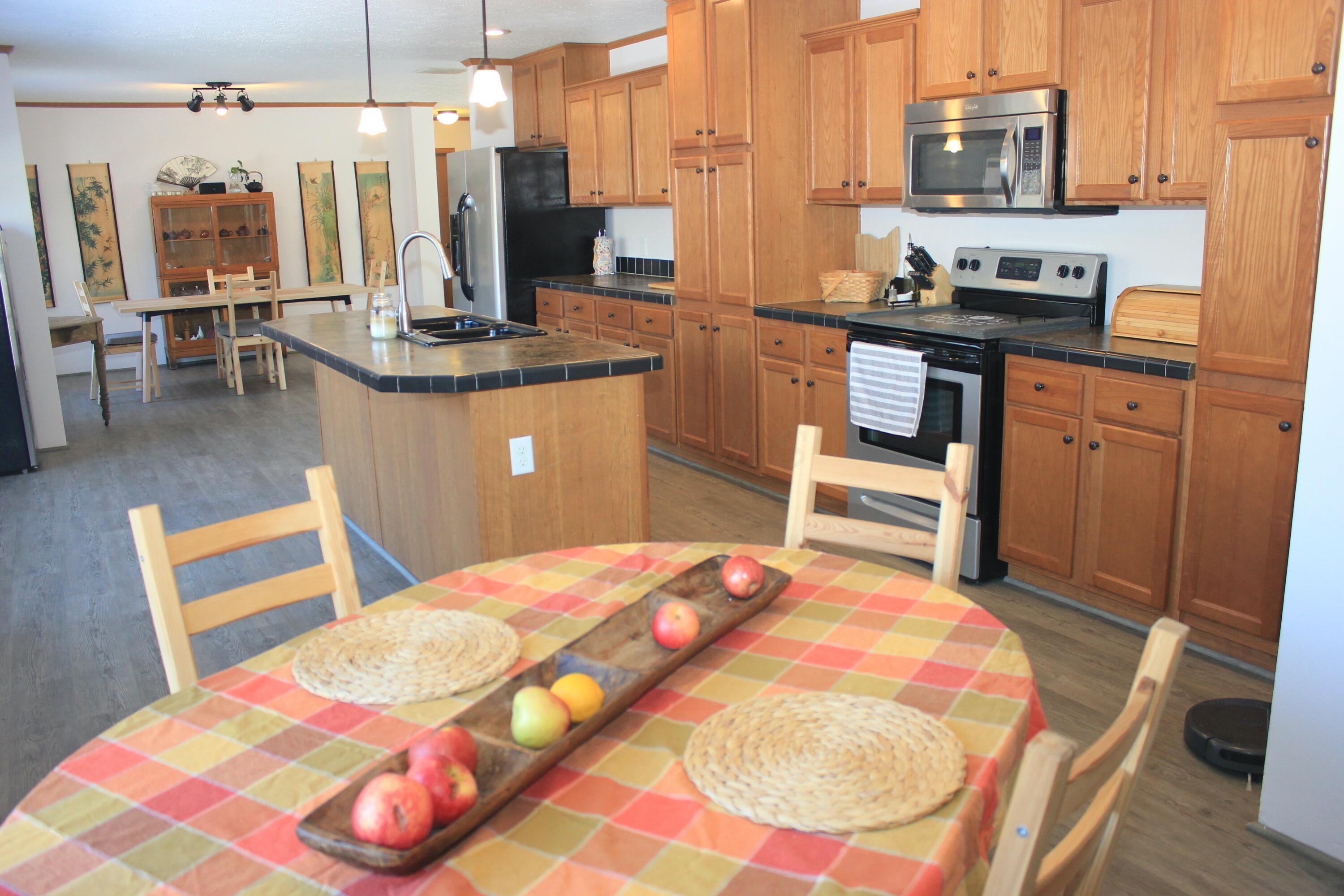8408 Salem Road Property Photo 21
