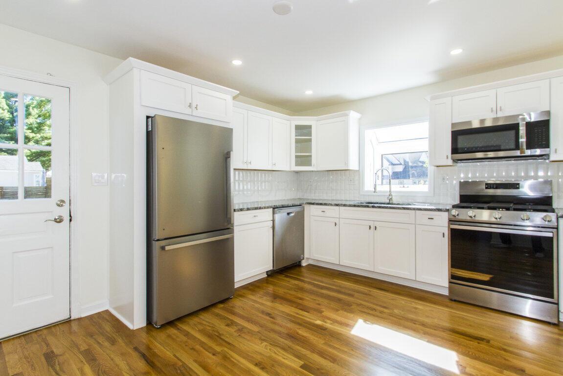 3175 Medway Avenue Property Photo 17