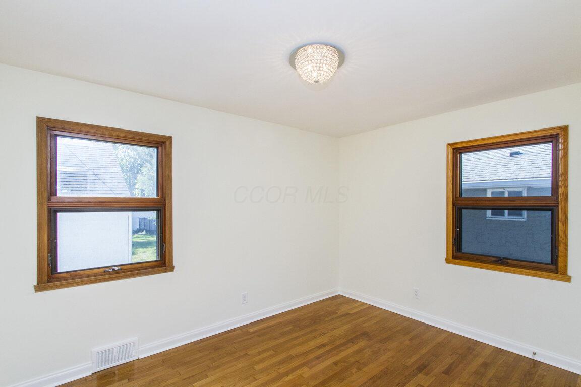3175 Medway Avenue Property Photo 25