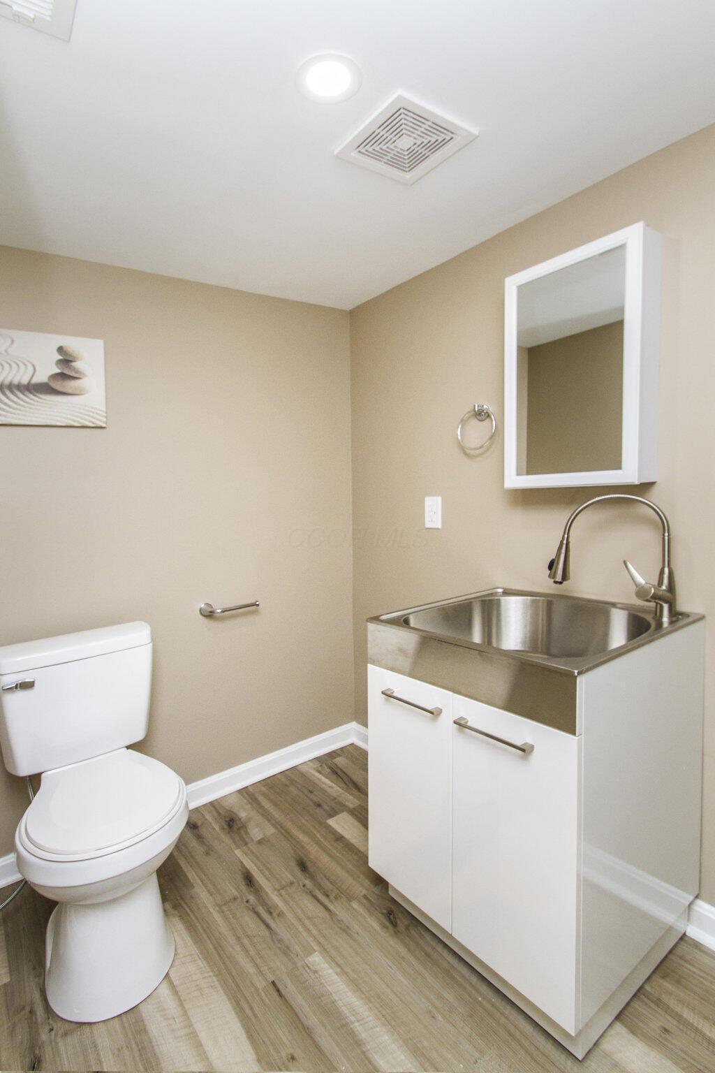 3175 Medway Avenue Property Photo 42