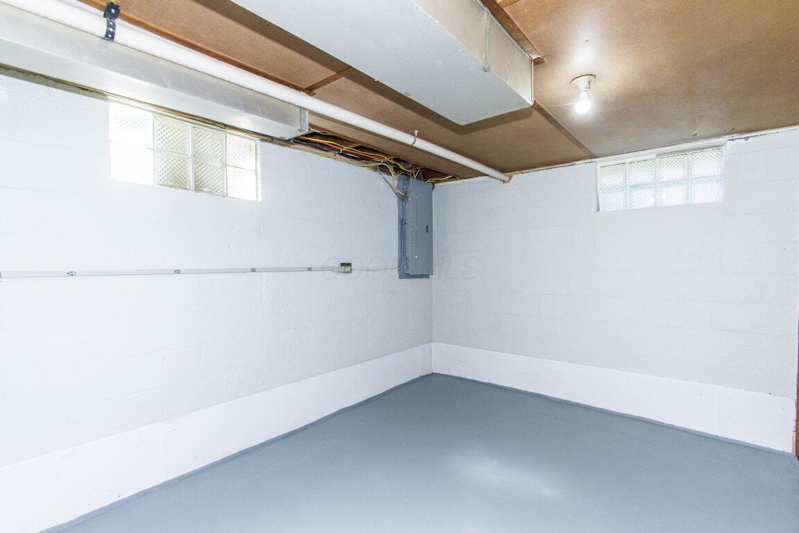3175 Medway Avenue Property Photo 49