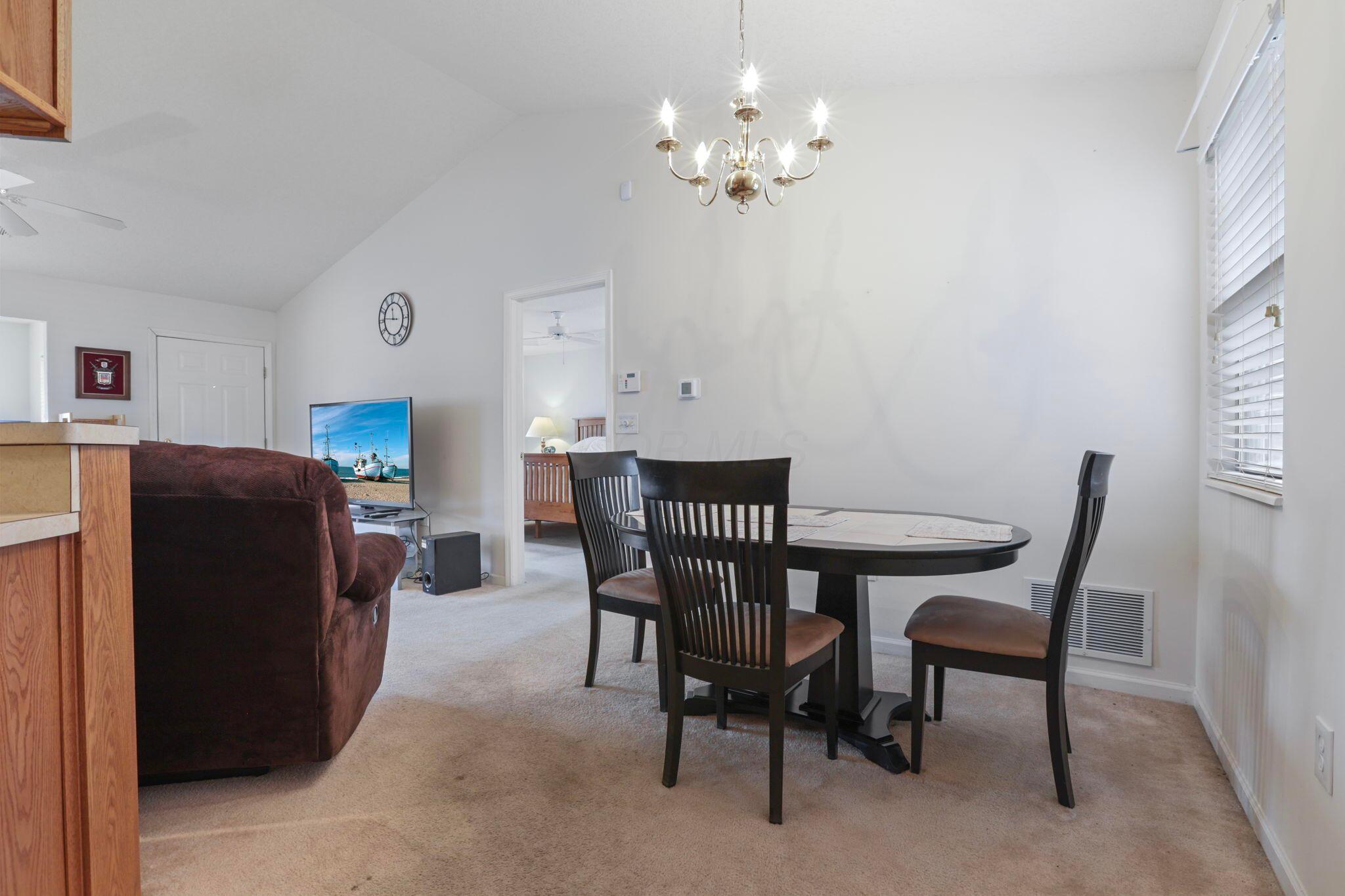 218 Pioneer Circle Property Photo 8