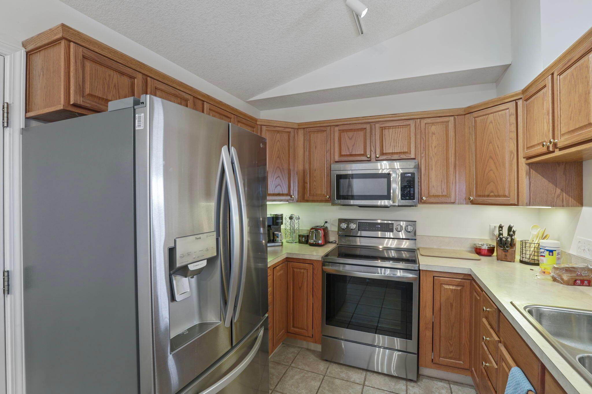 218 Pioneer Circle Property Photo 9
