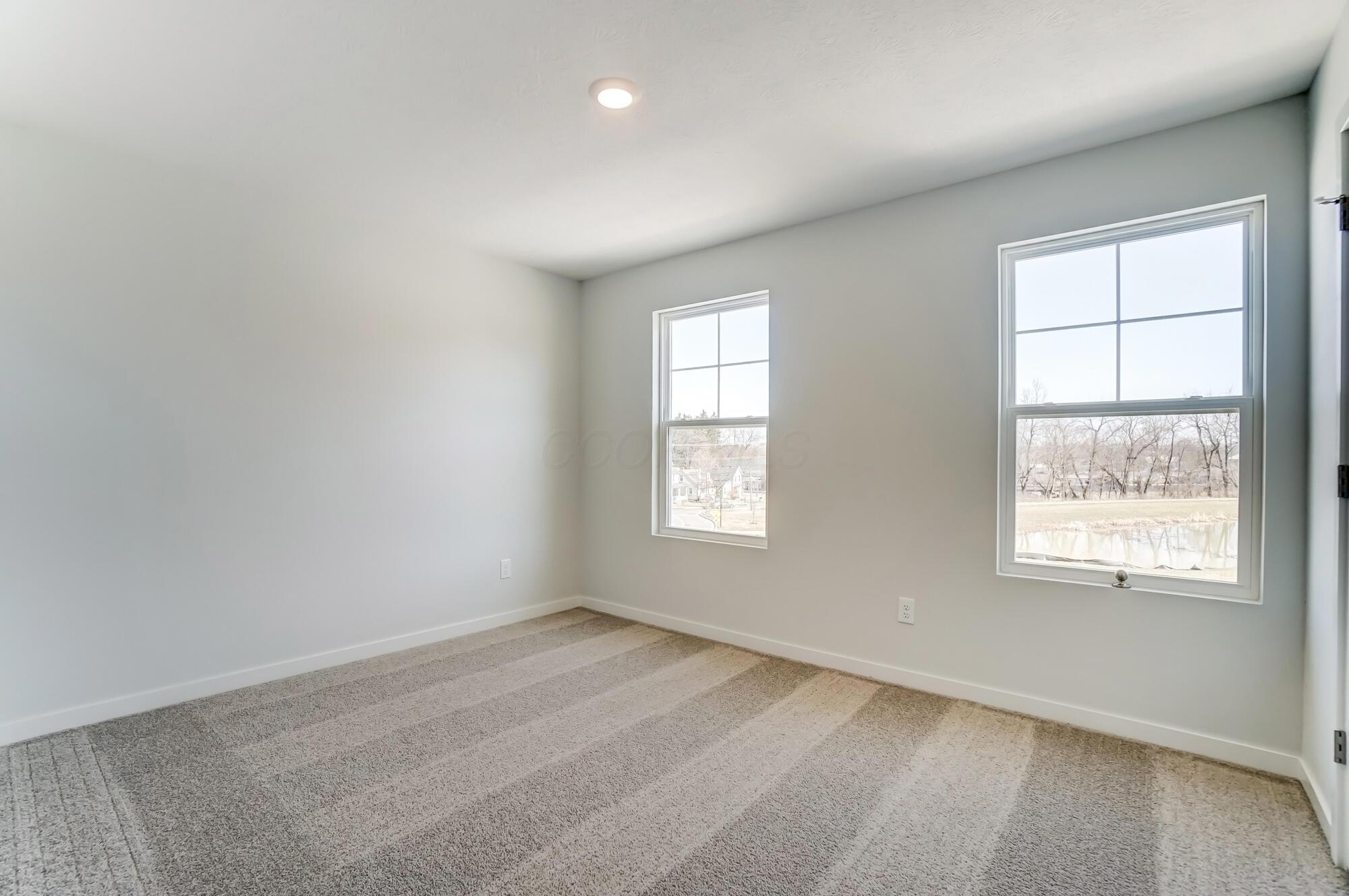 160 Oak Valley Court Property Photo 26
