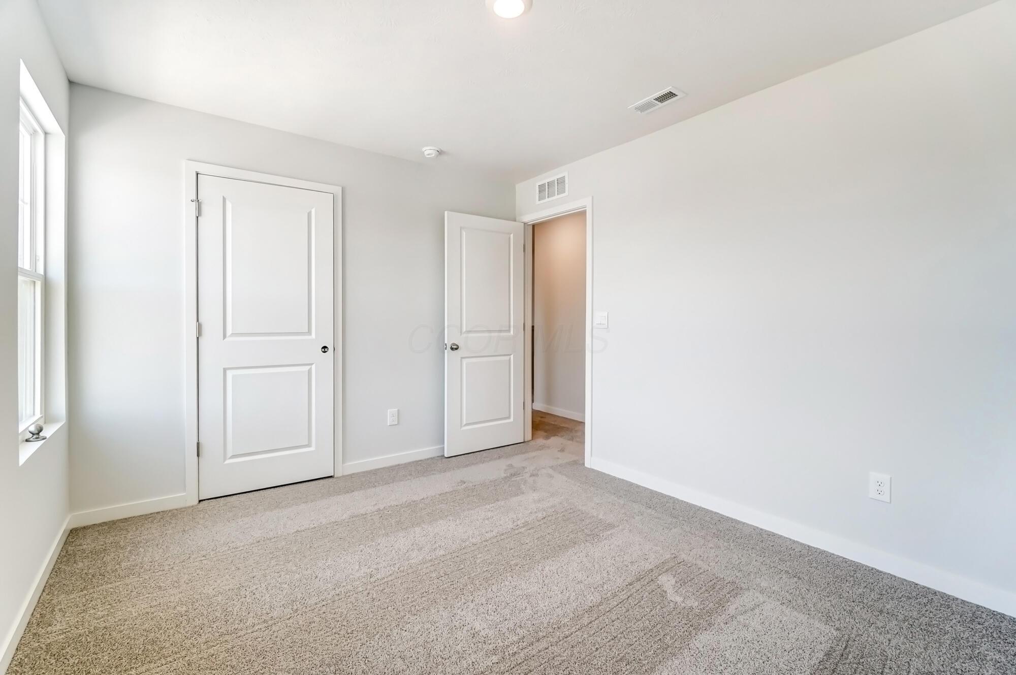 160 Oak Valley Court Property Photo 27