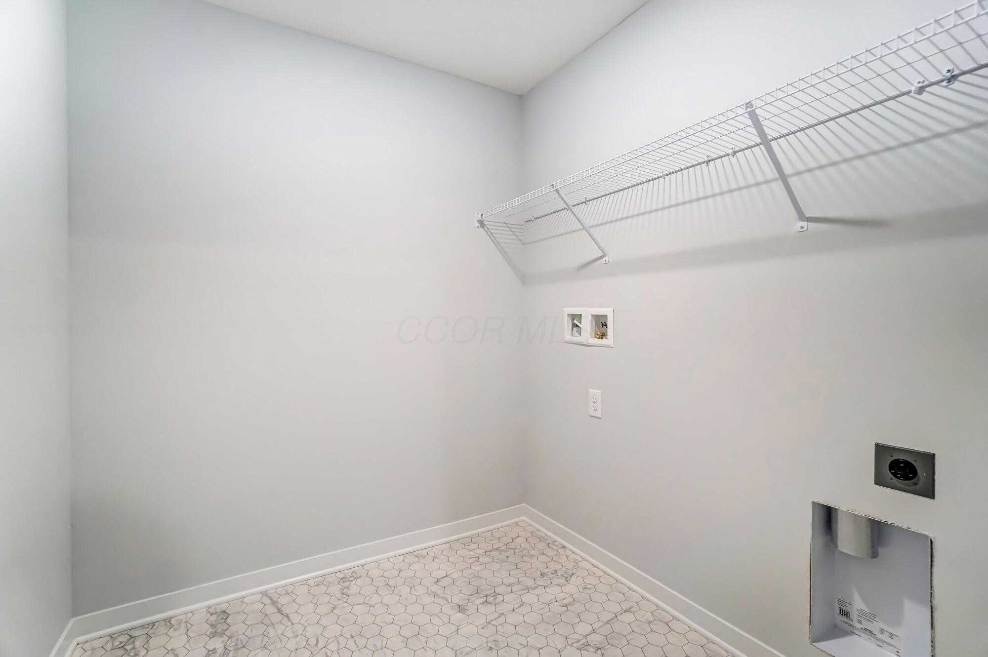 160 Oak Valley Court Property Photo 33