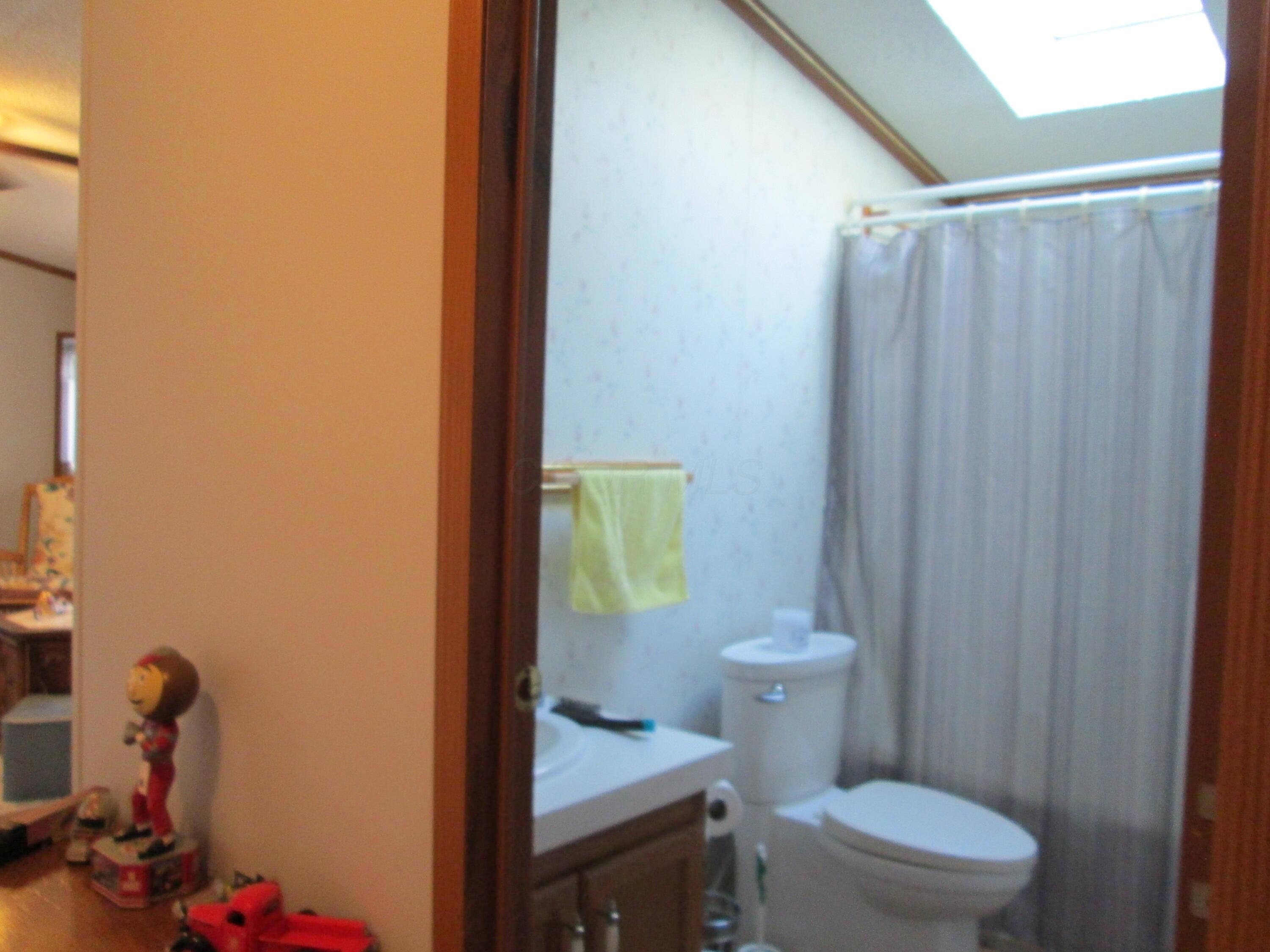 276 Robin Lane Property Photo 12