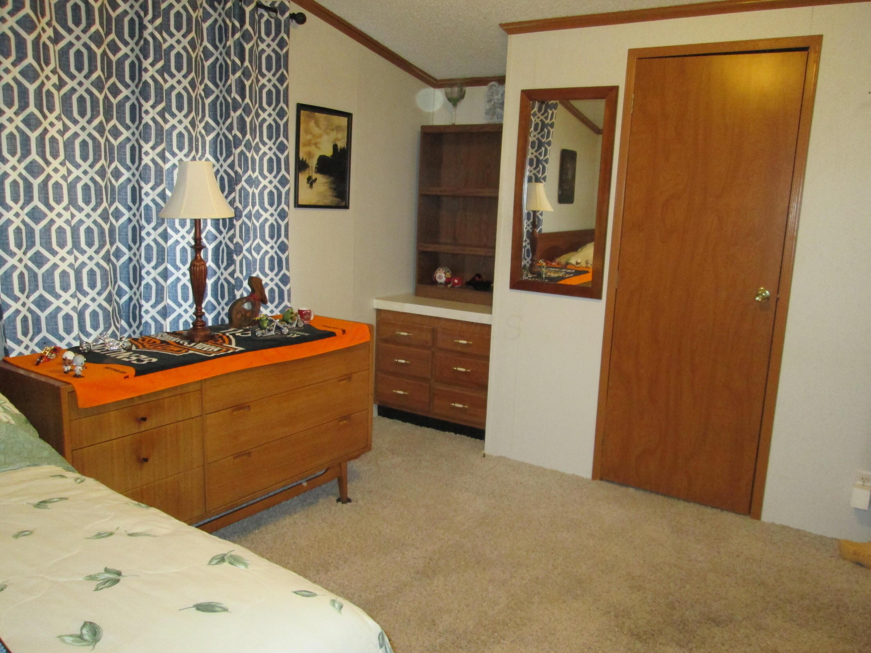 276 Robin Lane Property Photo 18