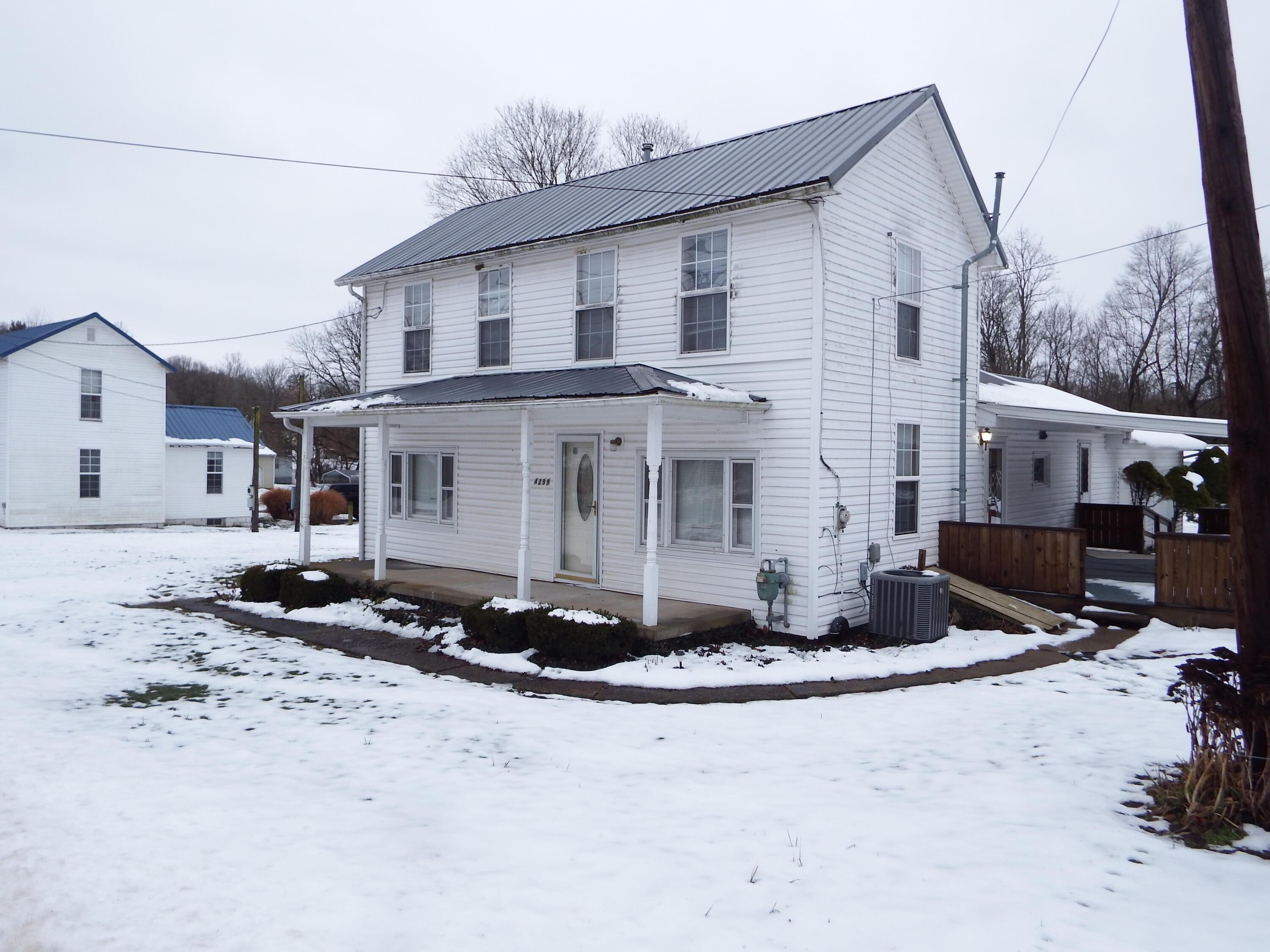 4299 County Rd 98 Property Photo 1