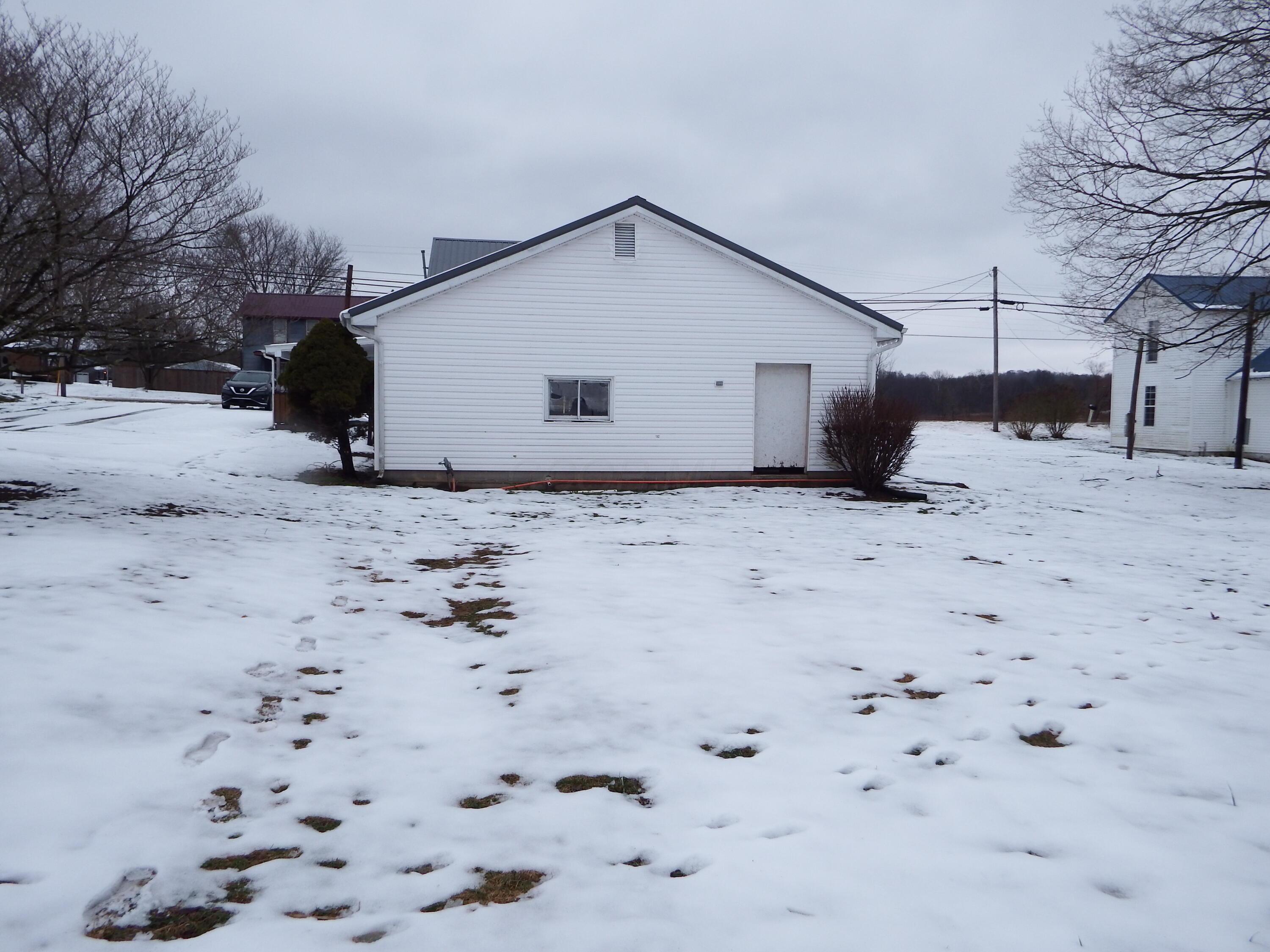 4299 County Rd 98 Property Photo 23