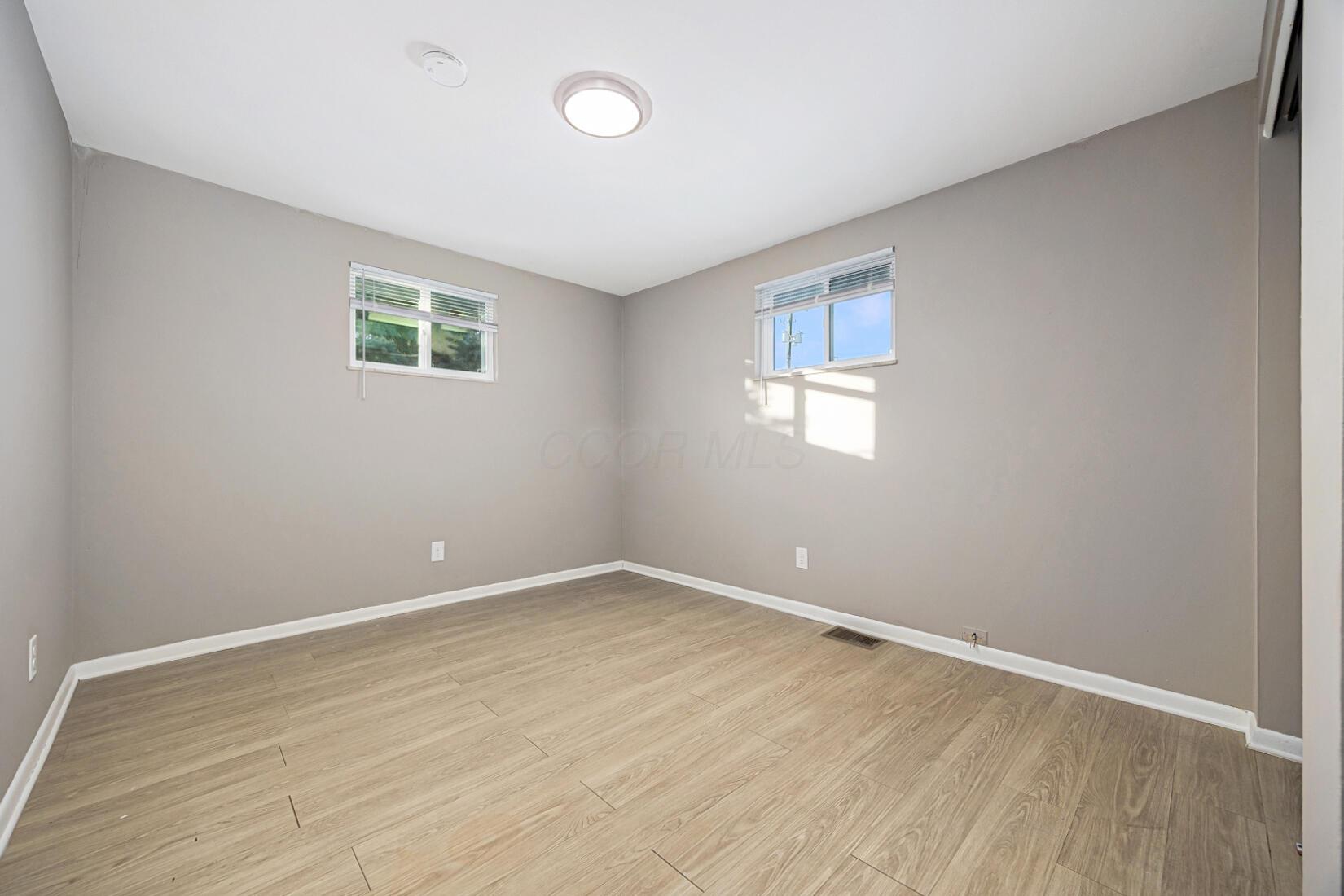 855 Oakland Park Avenue Property Photo 14