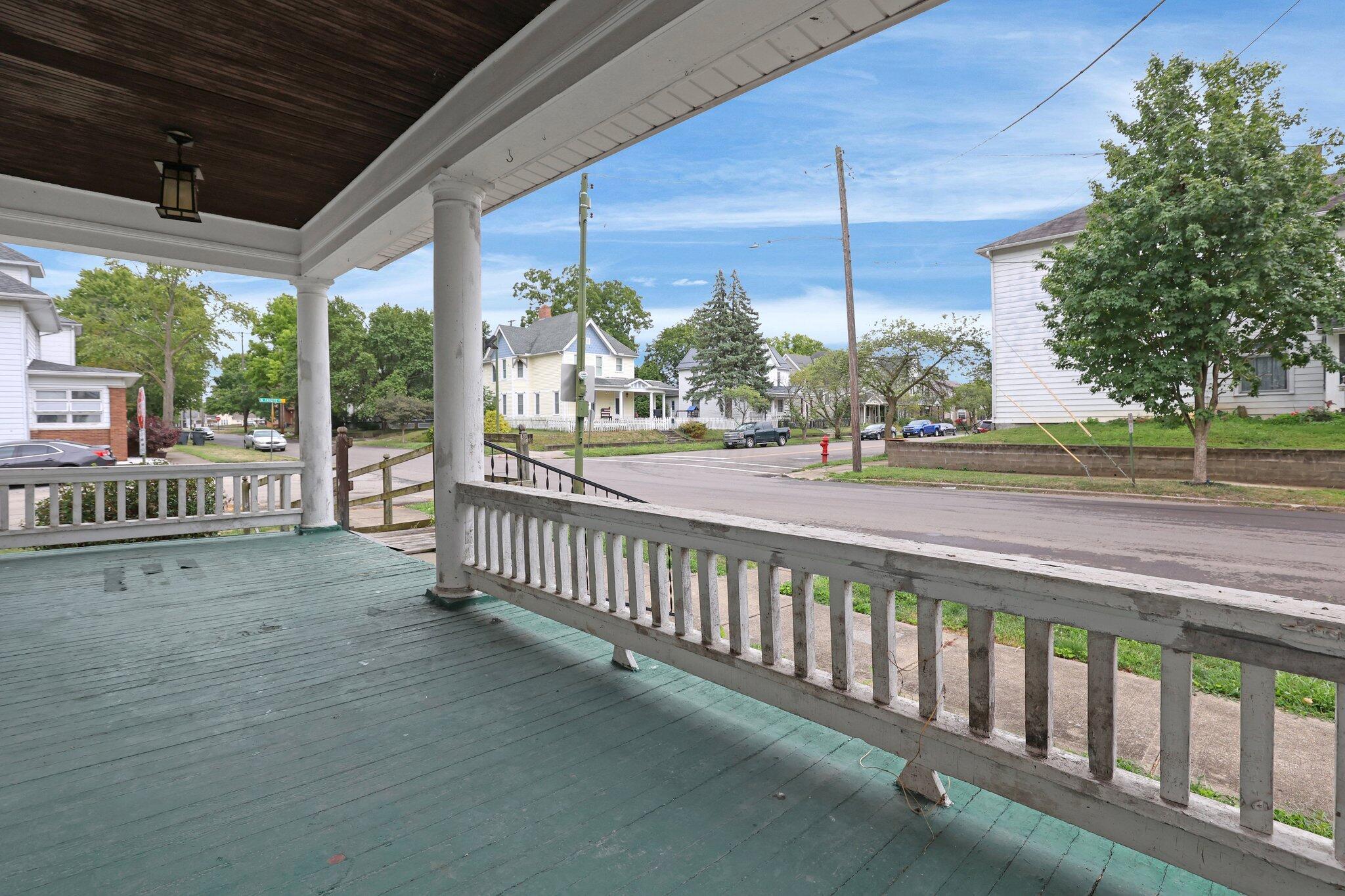 132 E Paint Street Property Photo 2