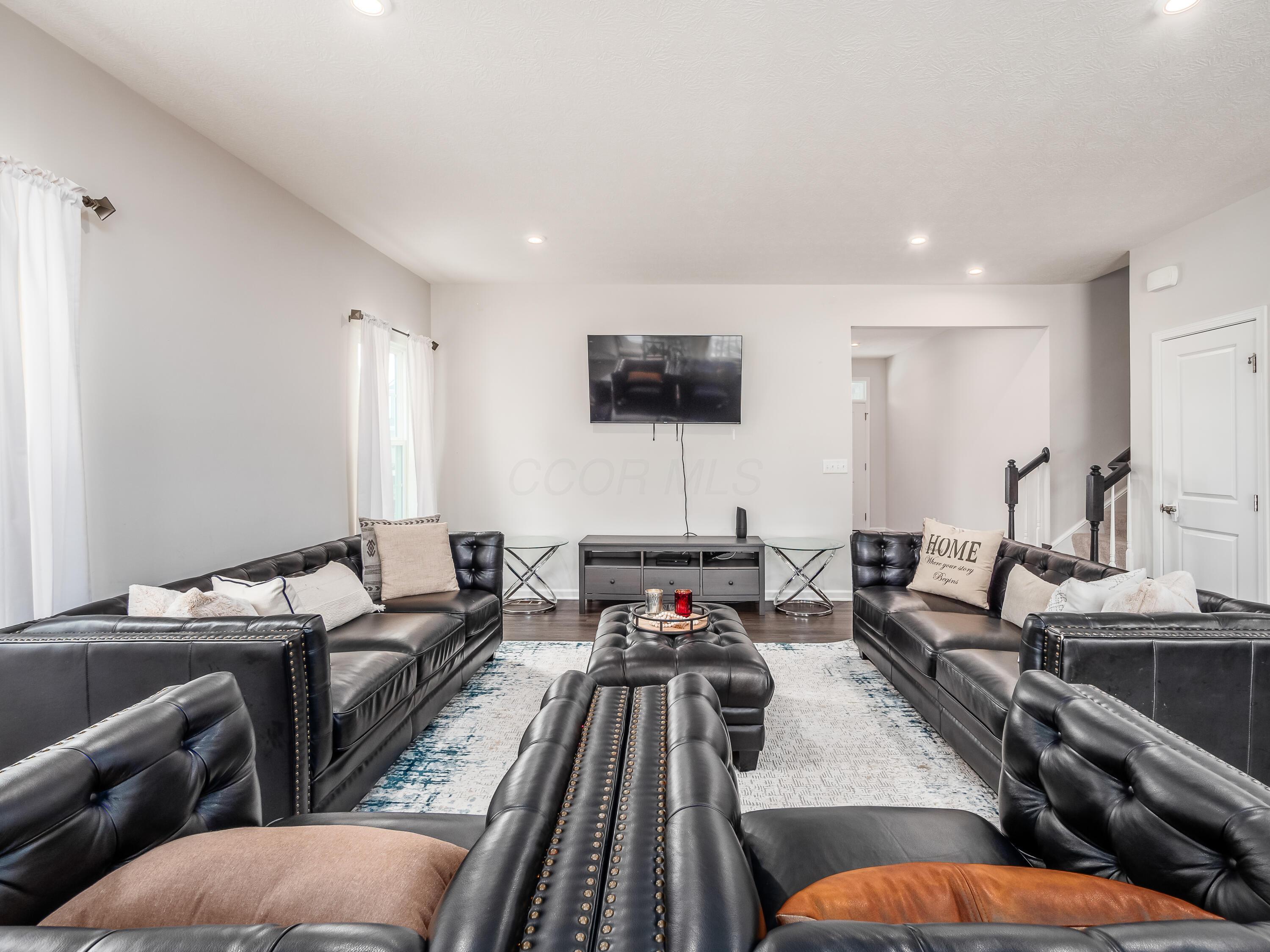 105 Steeplechase Court Property Photo 11