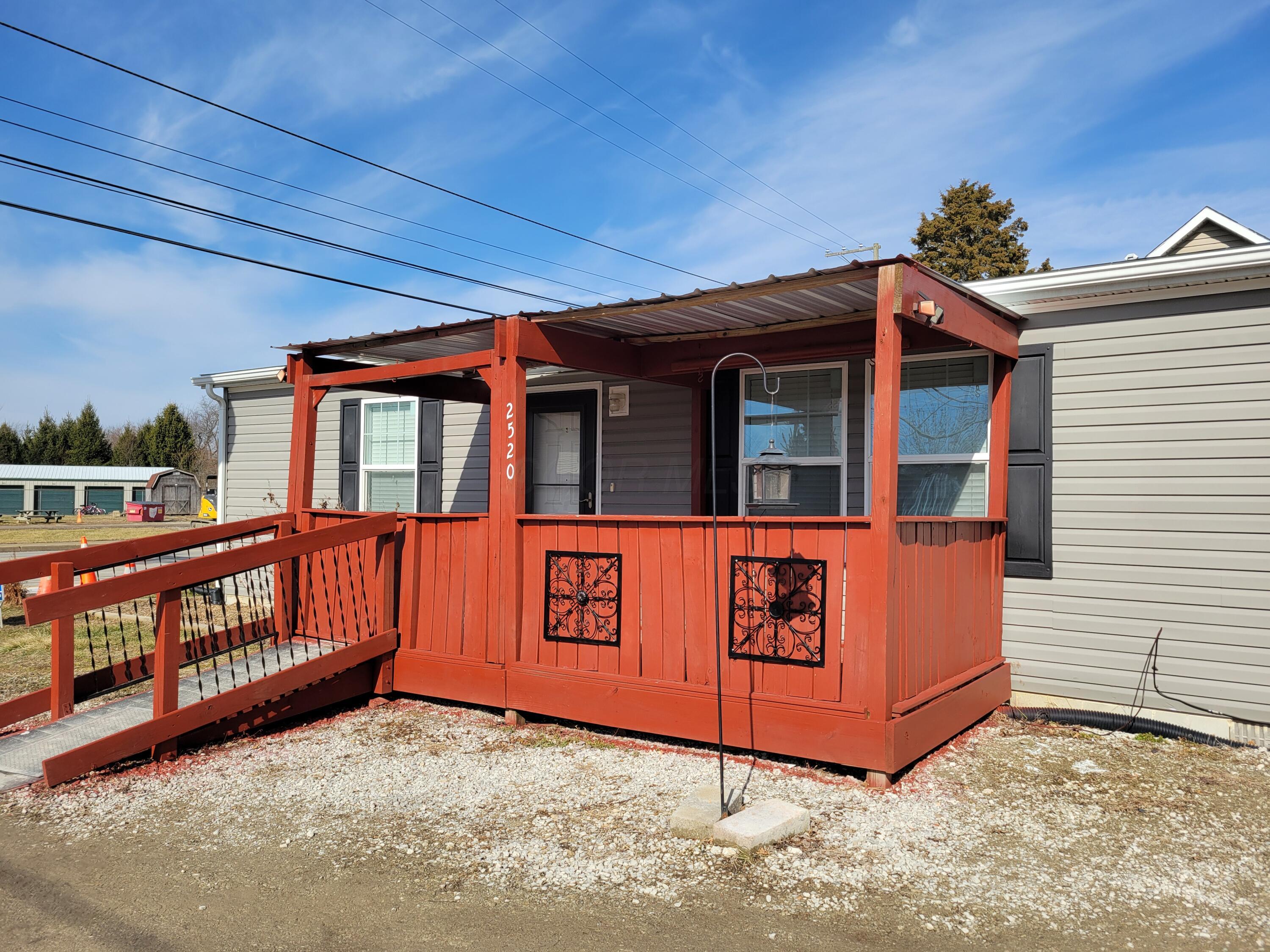 2520 Gift Street Property Photo 2