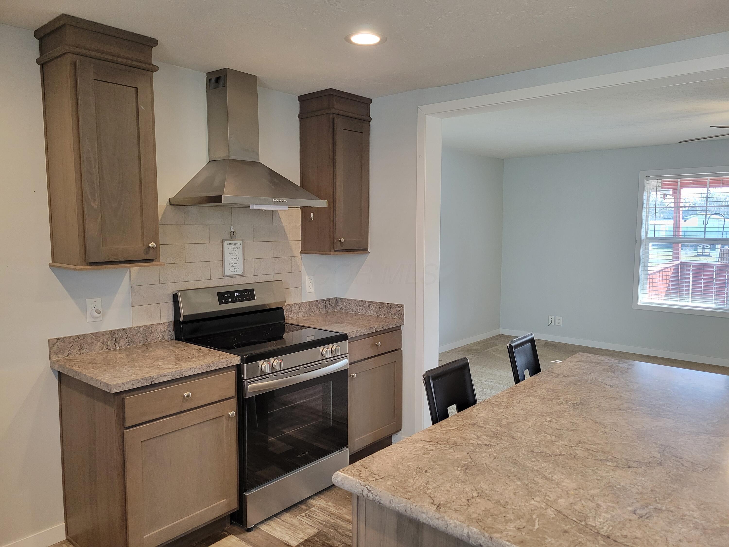 2520 Gift Street Property Photo 10