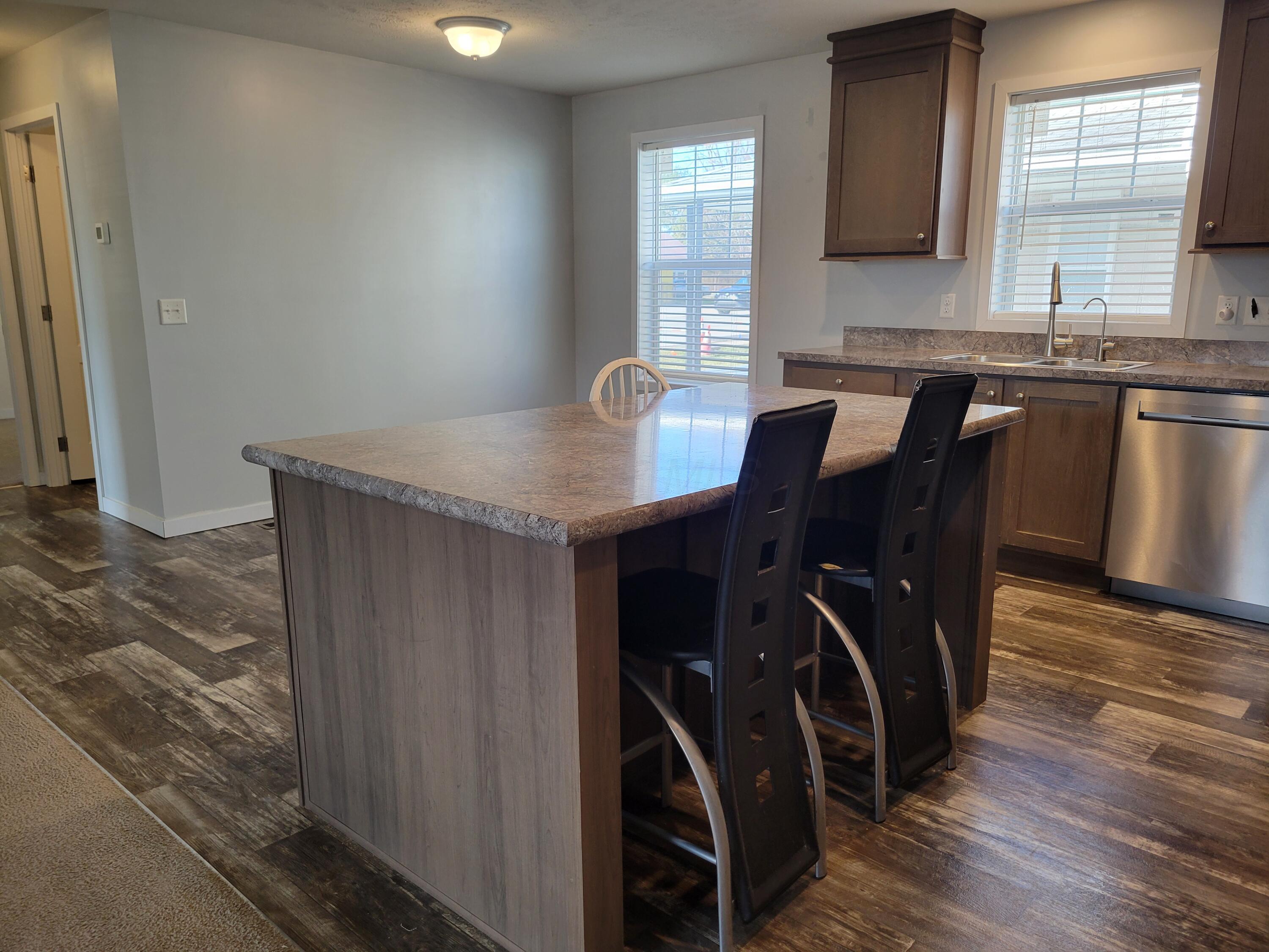 2520 Gift Street Property Photo 11