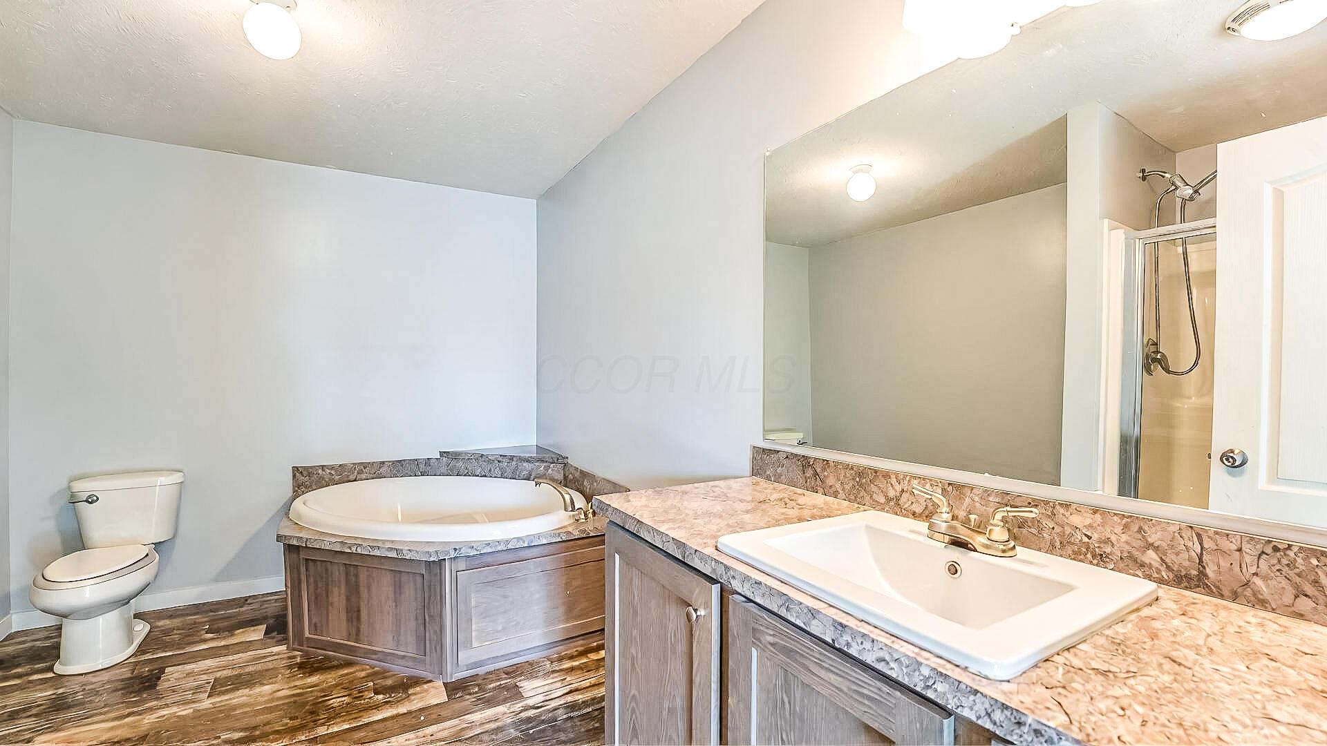 2520 Gift Street Property Photo 14
