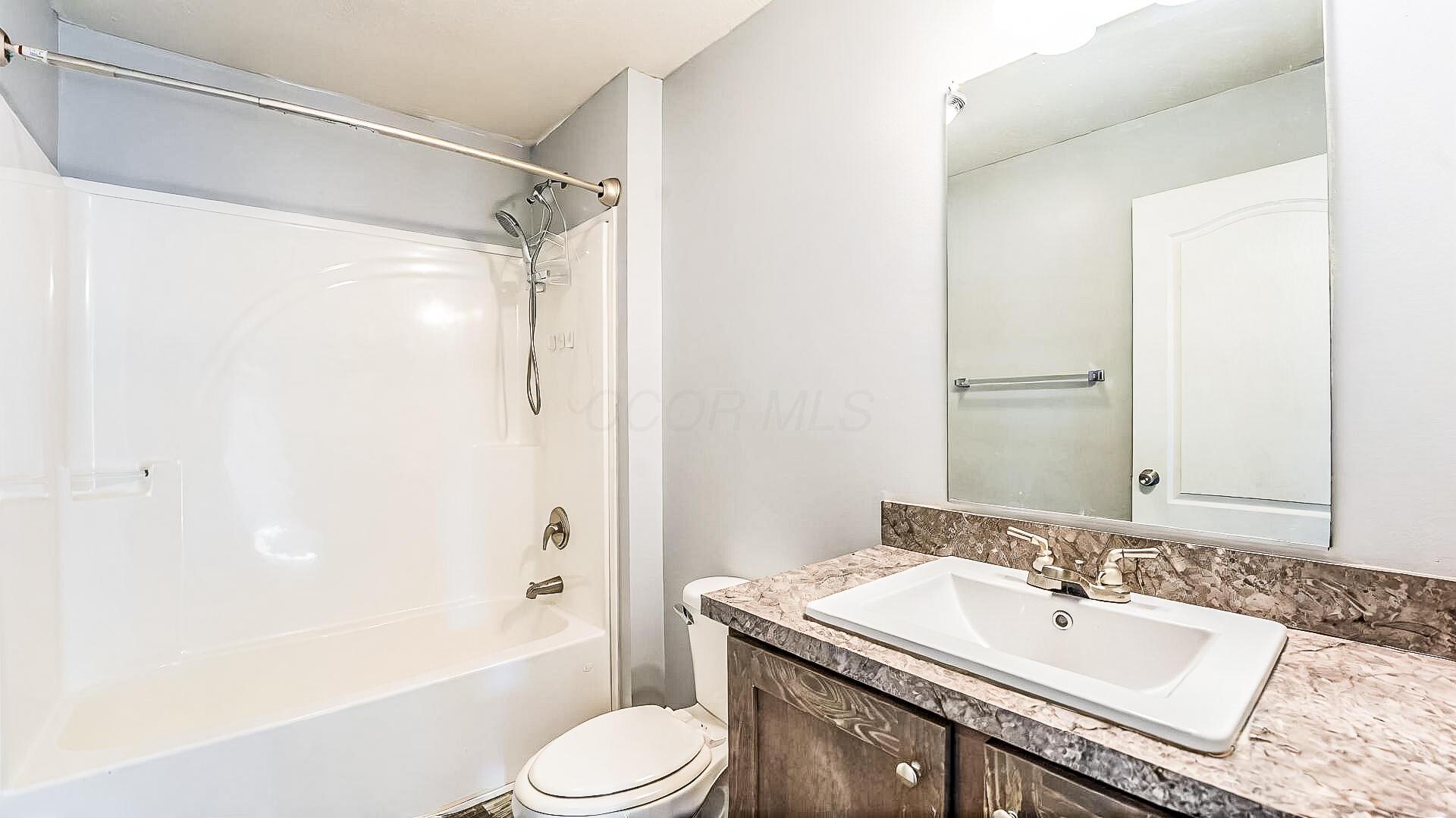 2520 Gift Street Property Photo 22
