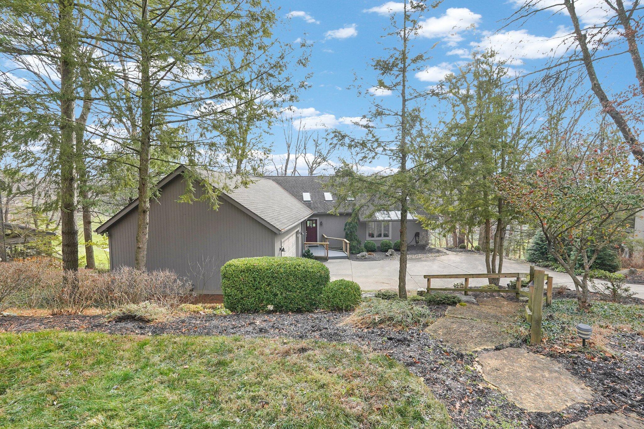 228 Pinehurst Drive Property Photo 2
